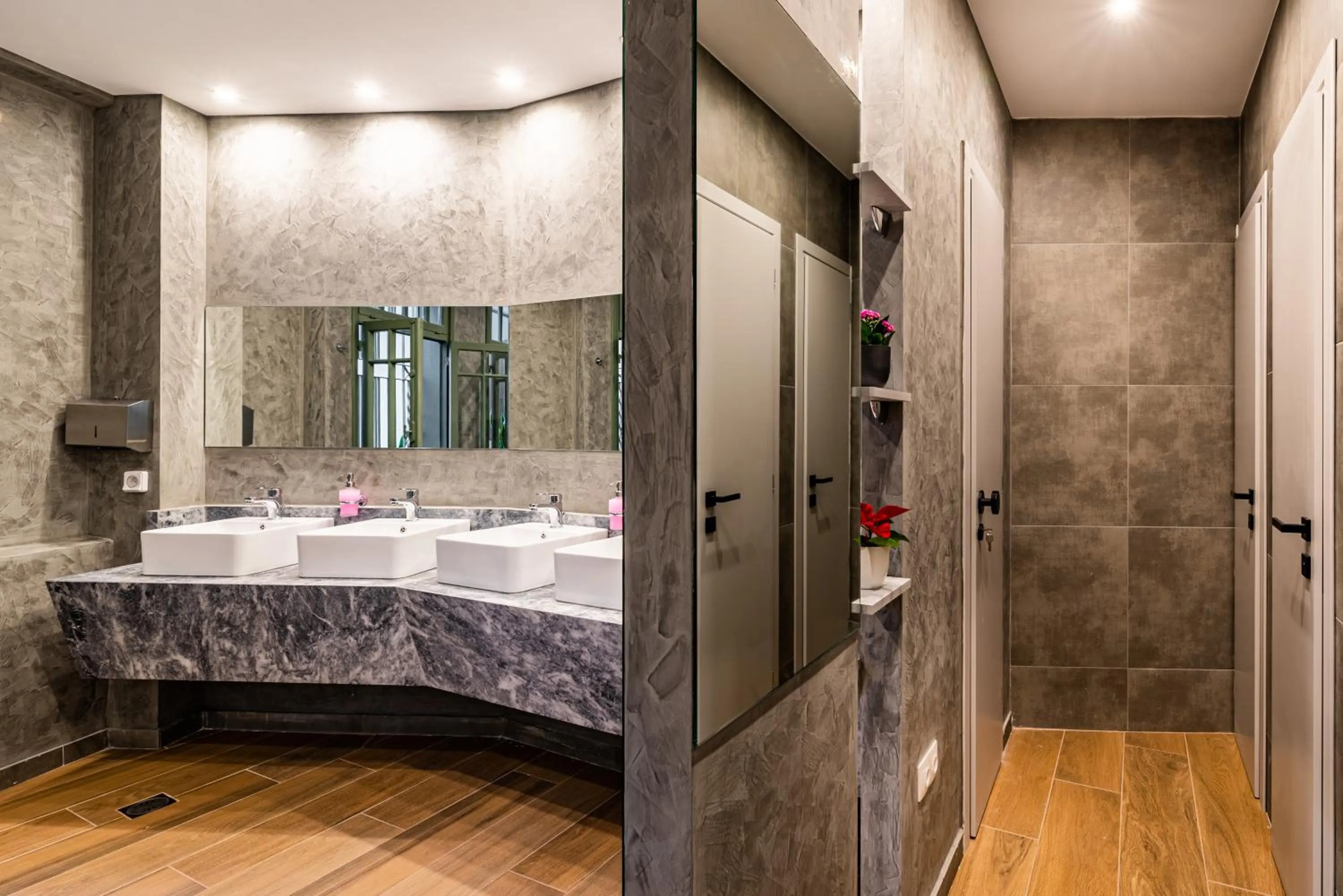 Bathroom in Athens Hub Hostel