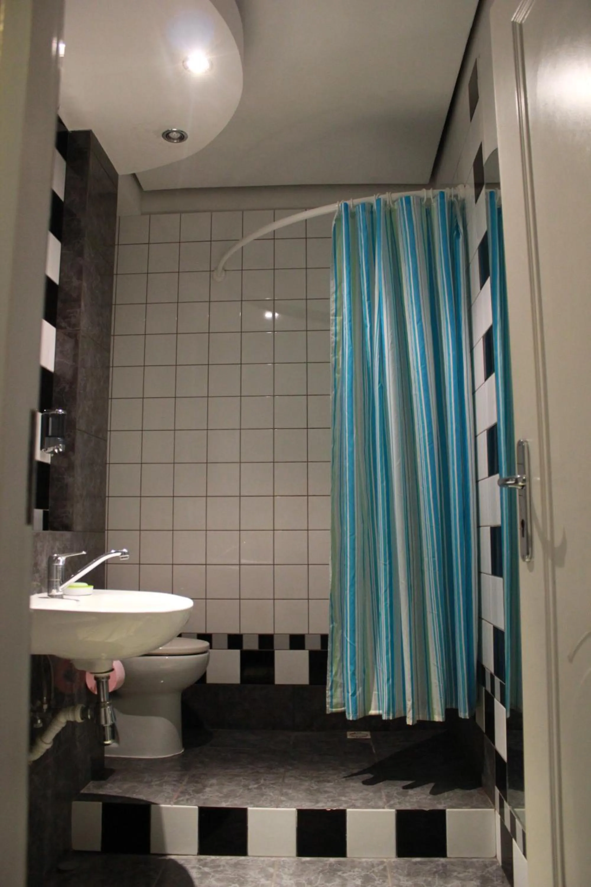 Bathroom in Adeo Hostel