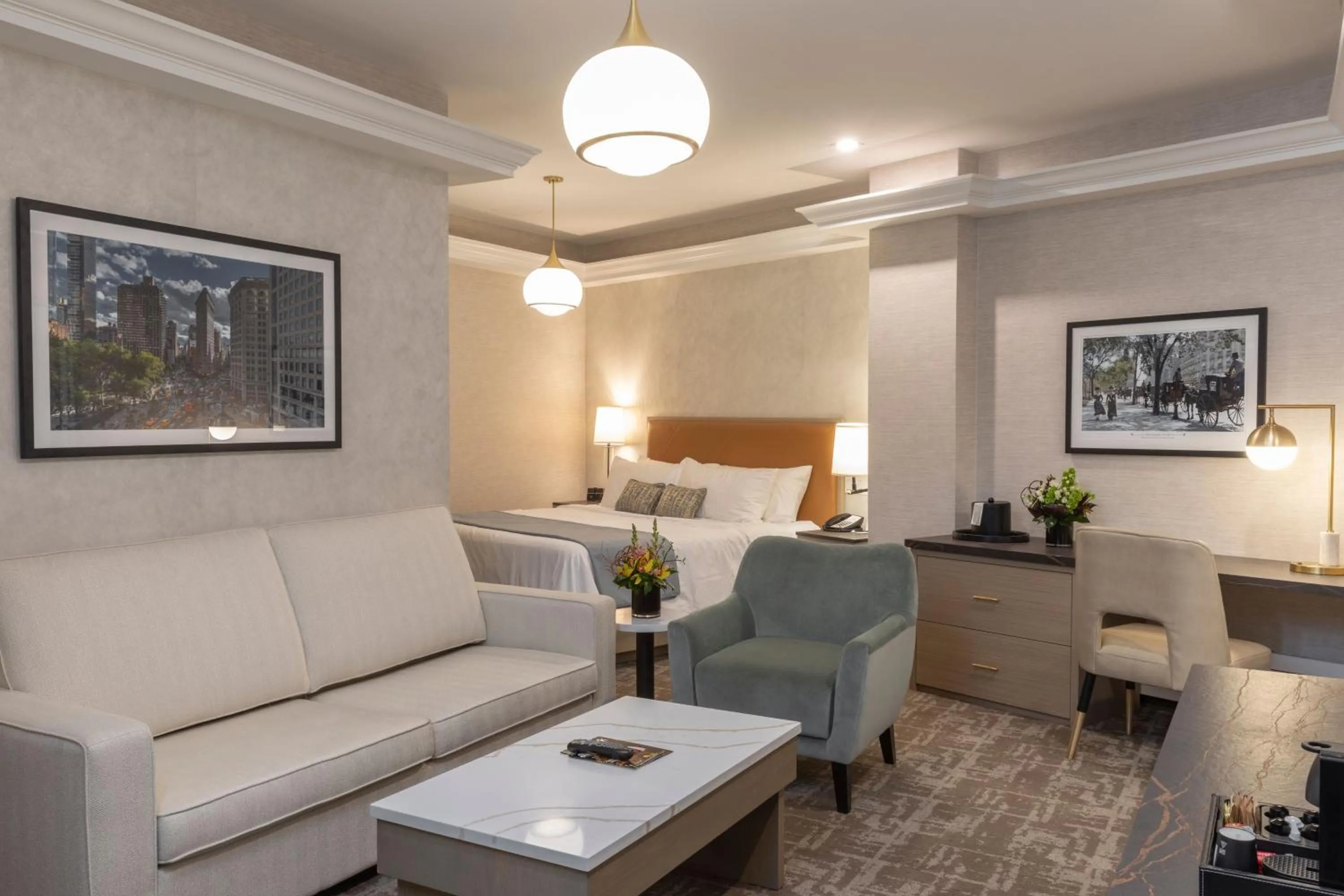 Photo of the whole room in Broadway Plaza Hotel