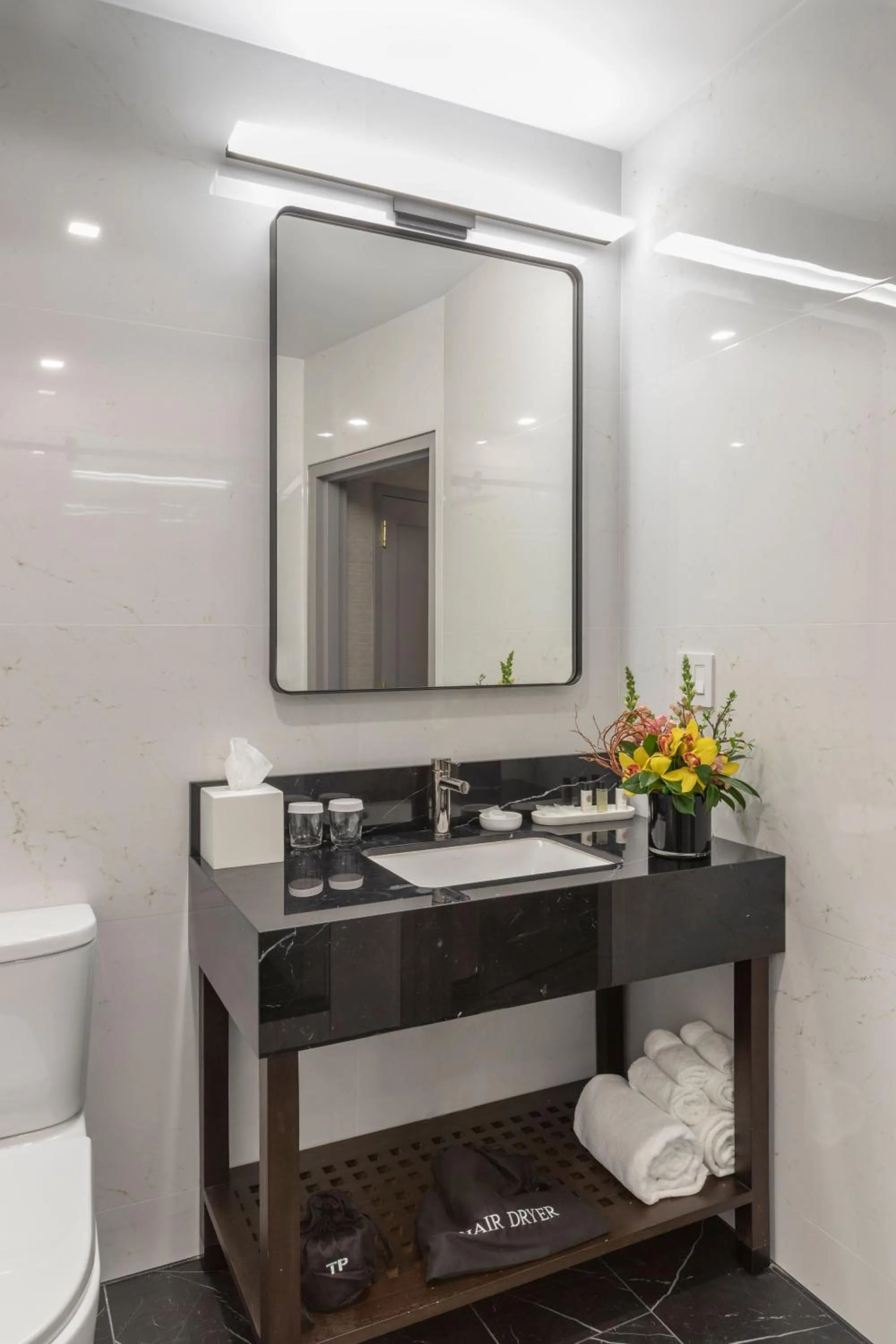 Bathroom in Broadway Plaza Hotel