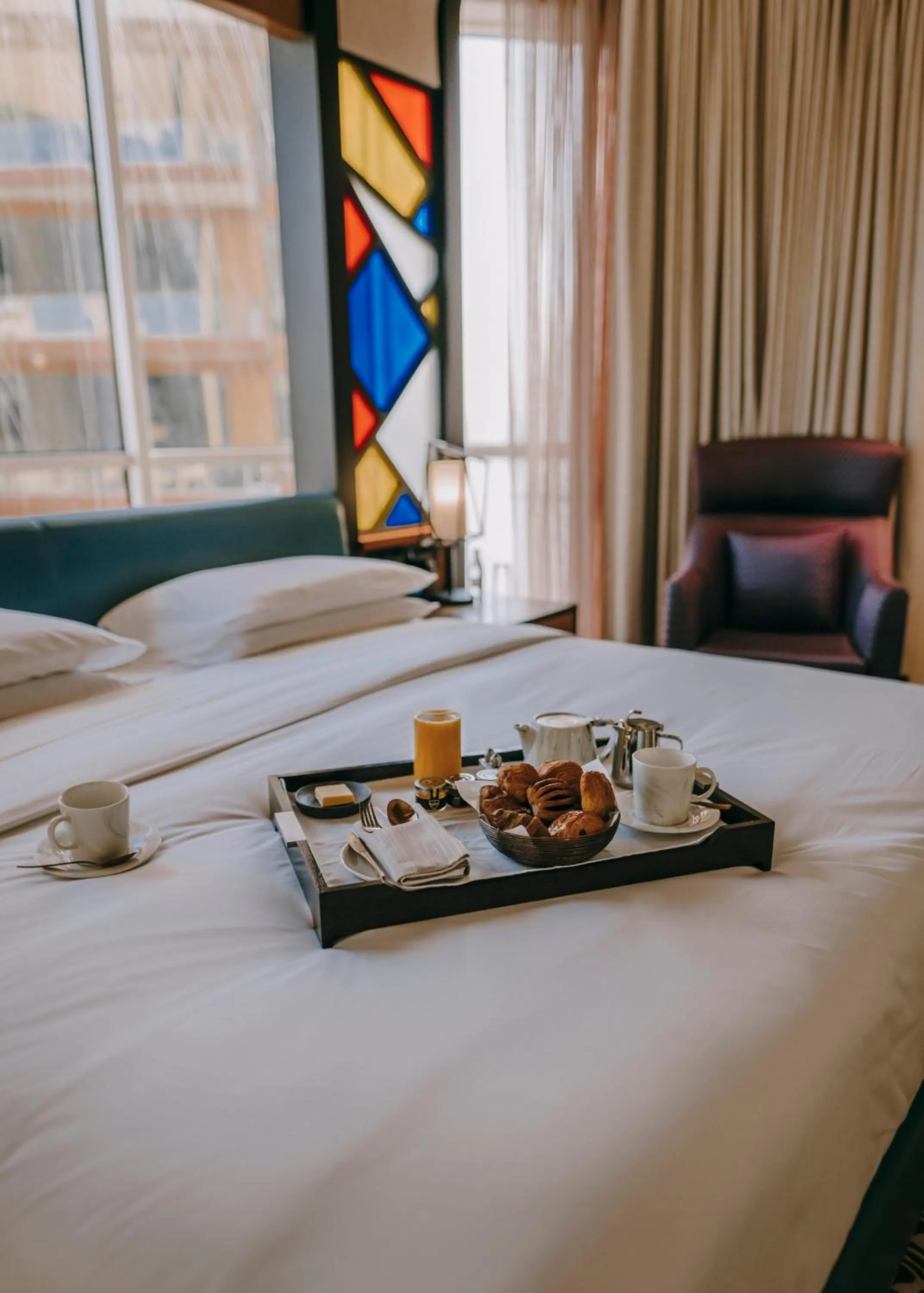 Food and drinks, Bed in Andaz Family Suites by Hyatt- Palm Jumeirah