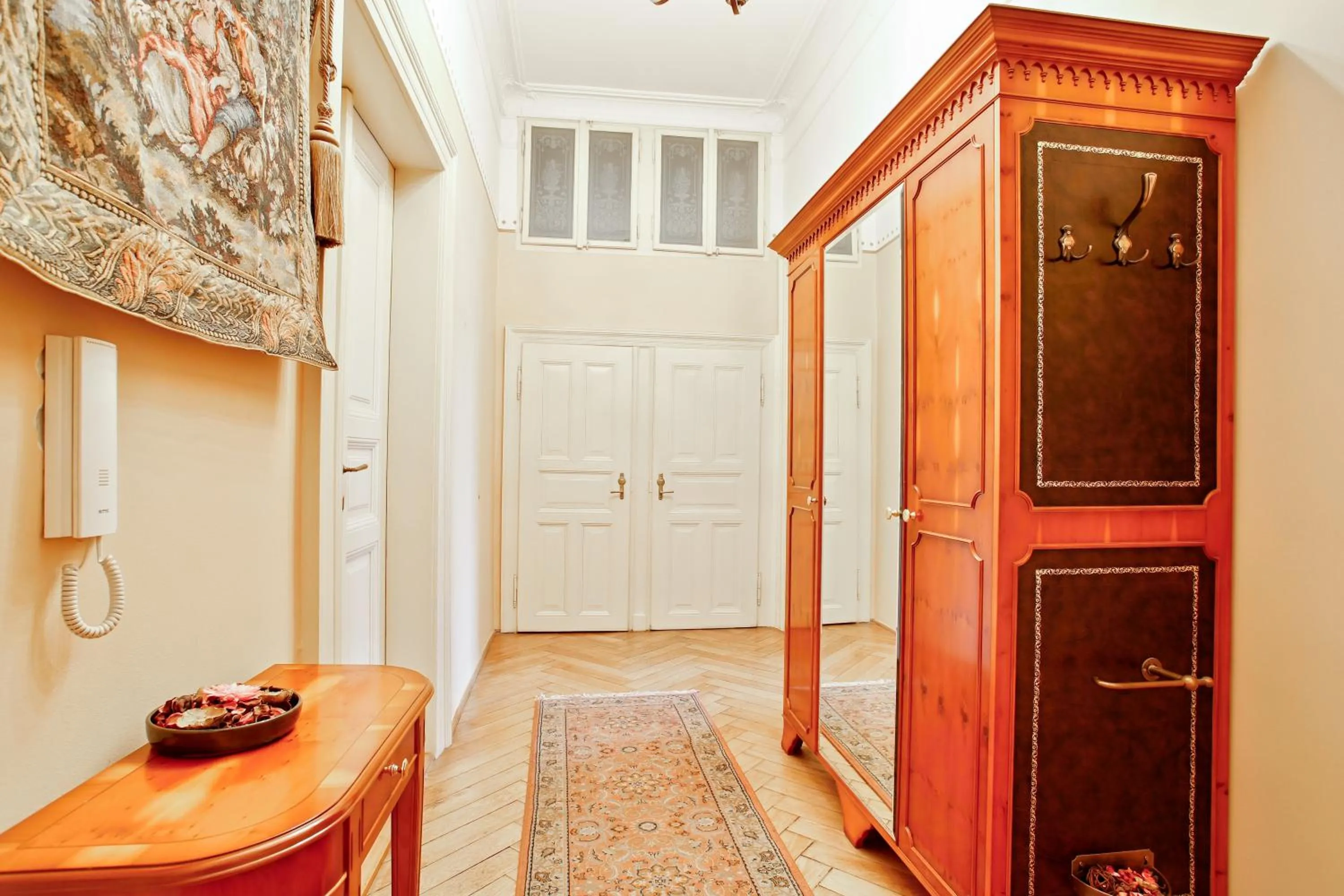 wardrobe in Open Gate