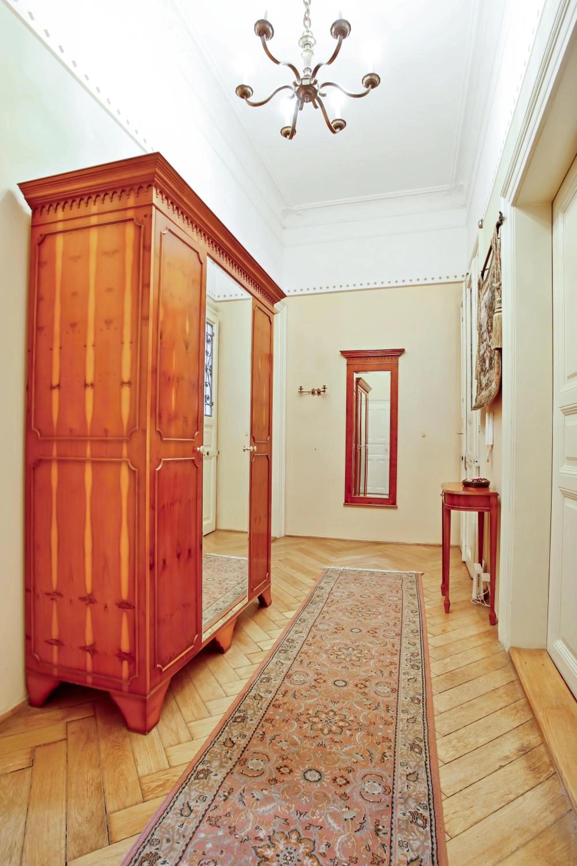 wardrobe in Open Gate