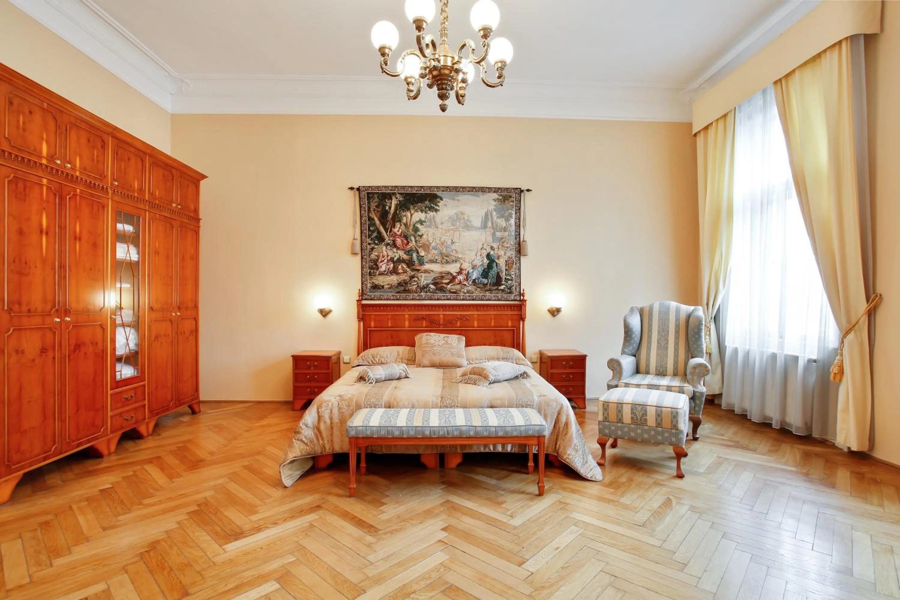 wardrobe, Bed in Open Gate