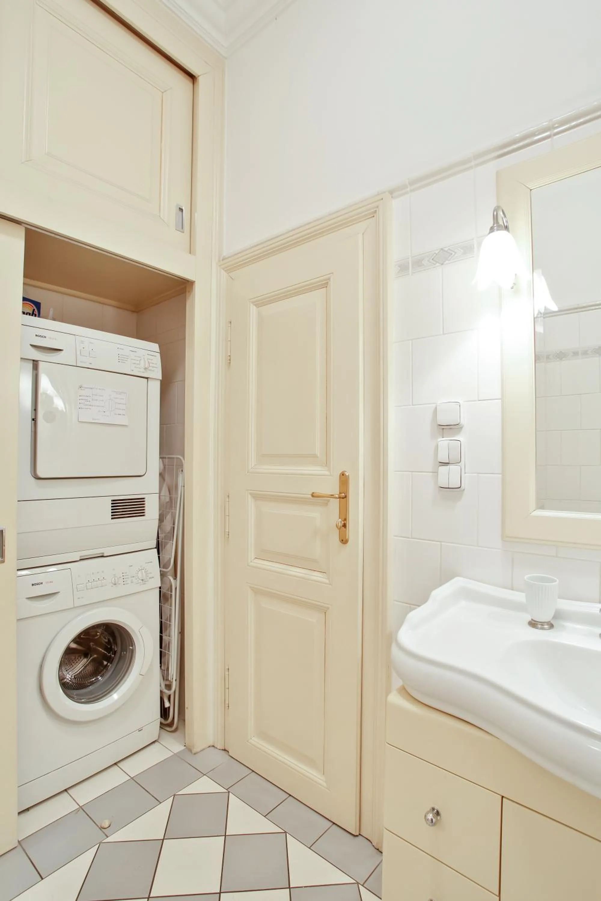 washing machine in Open Gate