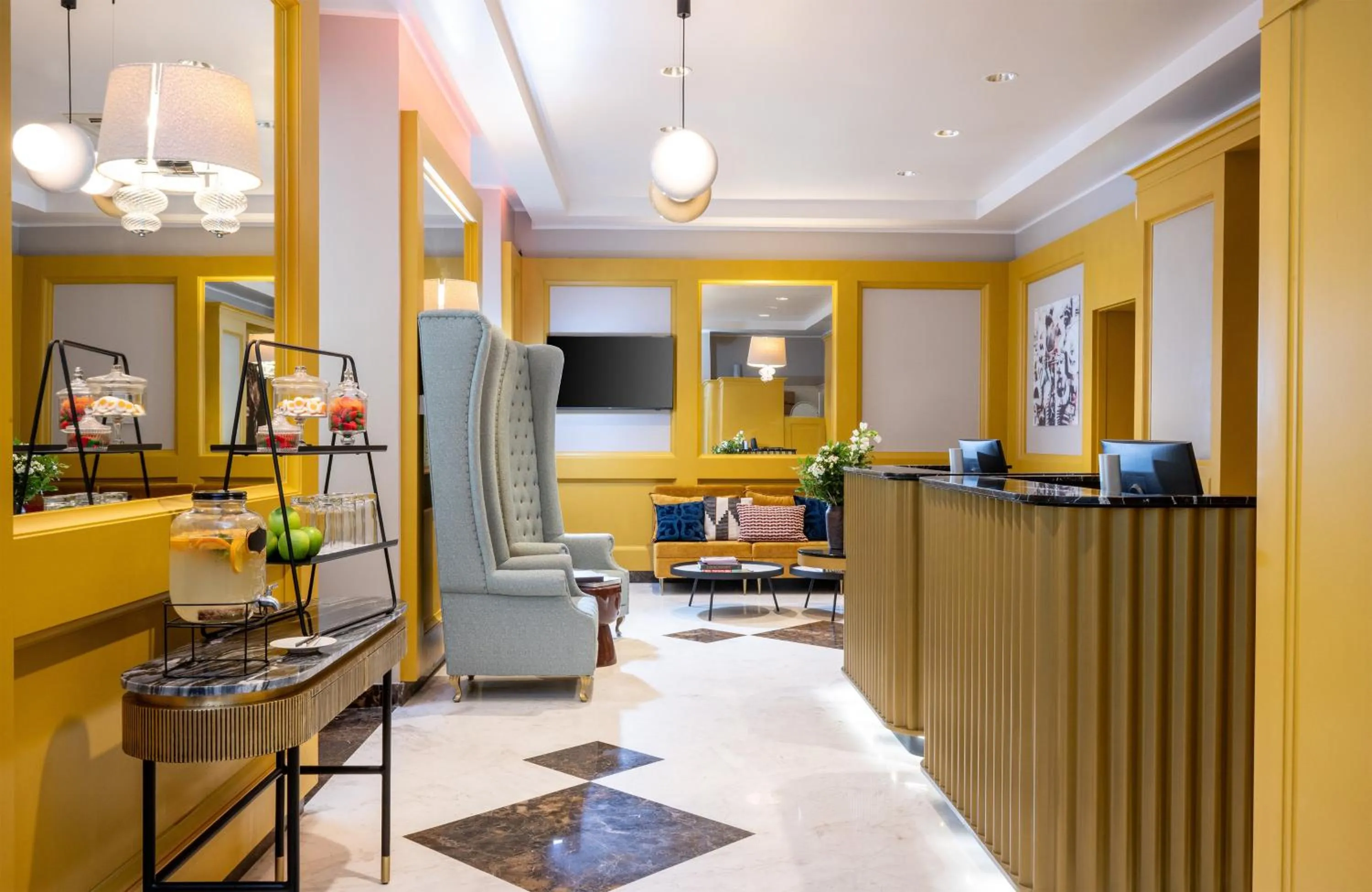 Lobby or reception in Leonardo Boutique Hotel Rome Monti
