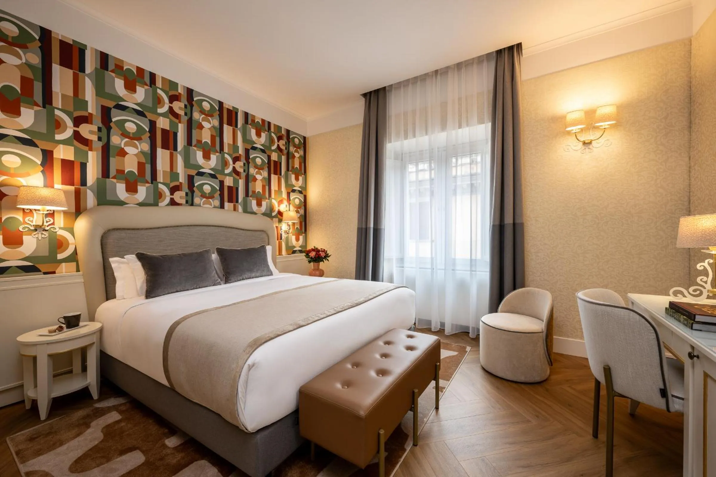 Bed in Leonardo Boutique Hotel Rome Monti