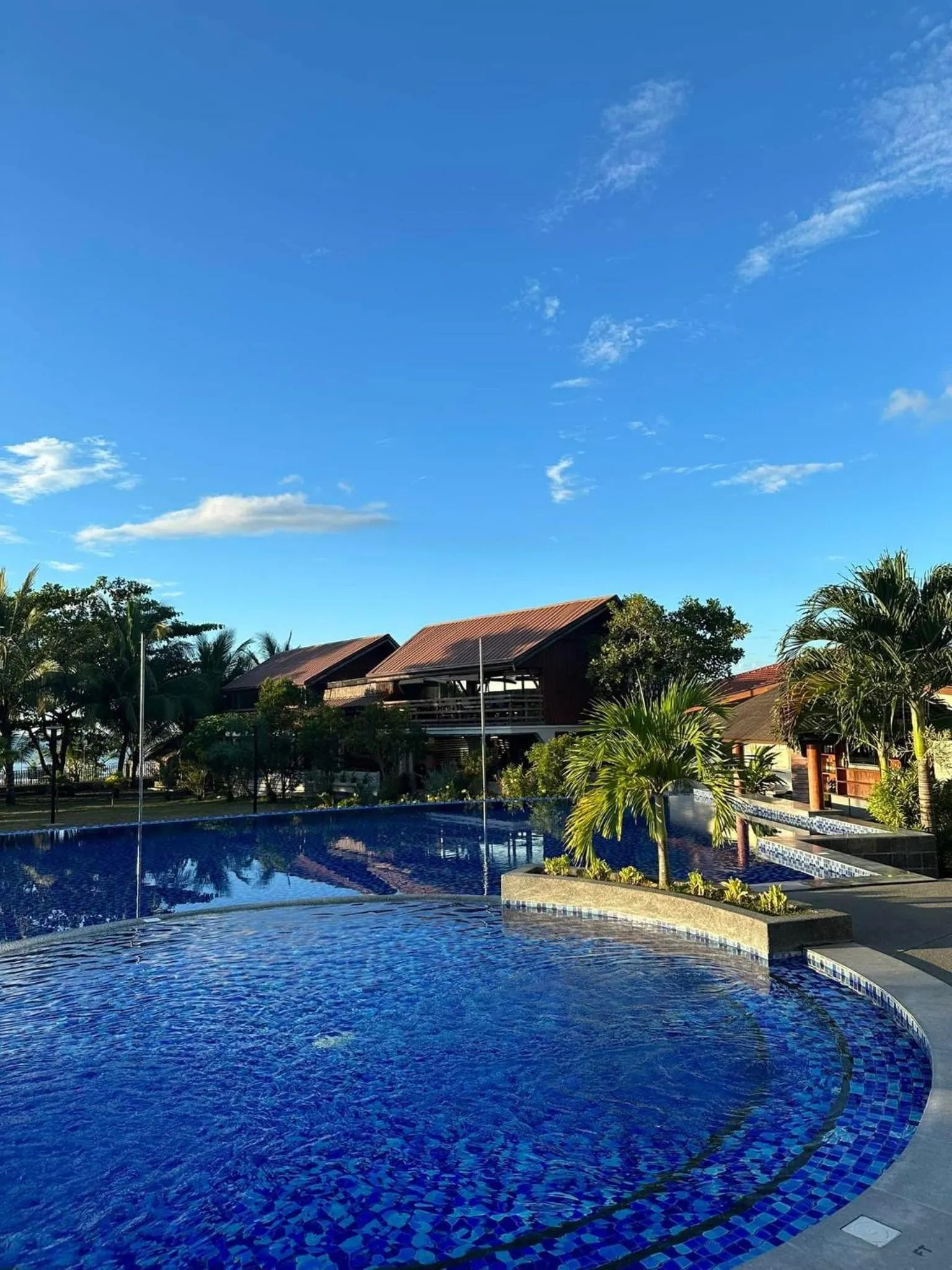 Vistapaloma beach resort