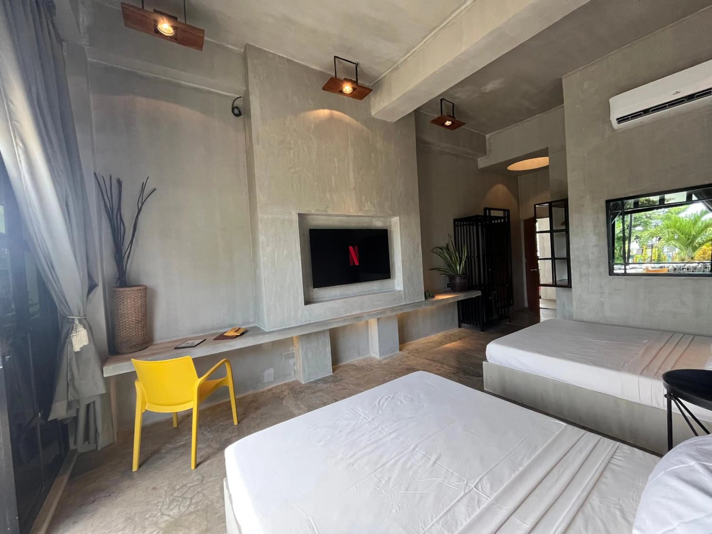 Bed in Vistapaloma beach resort