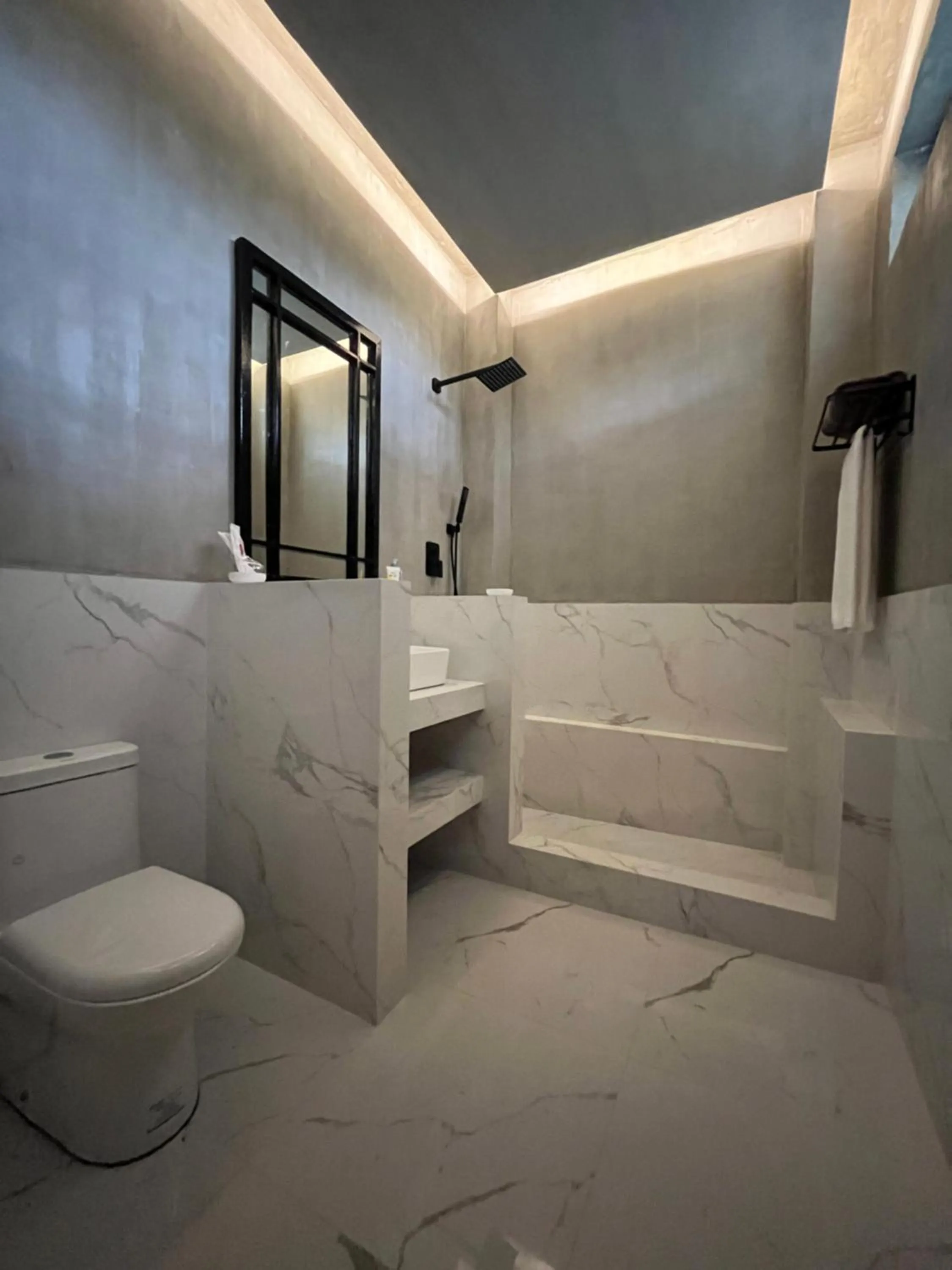 Vistapaloma beach resort