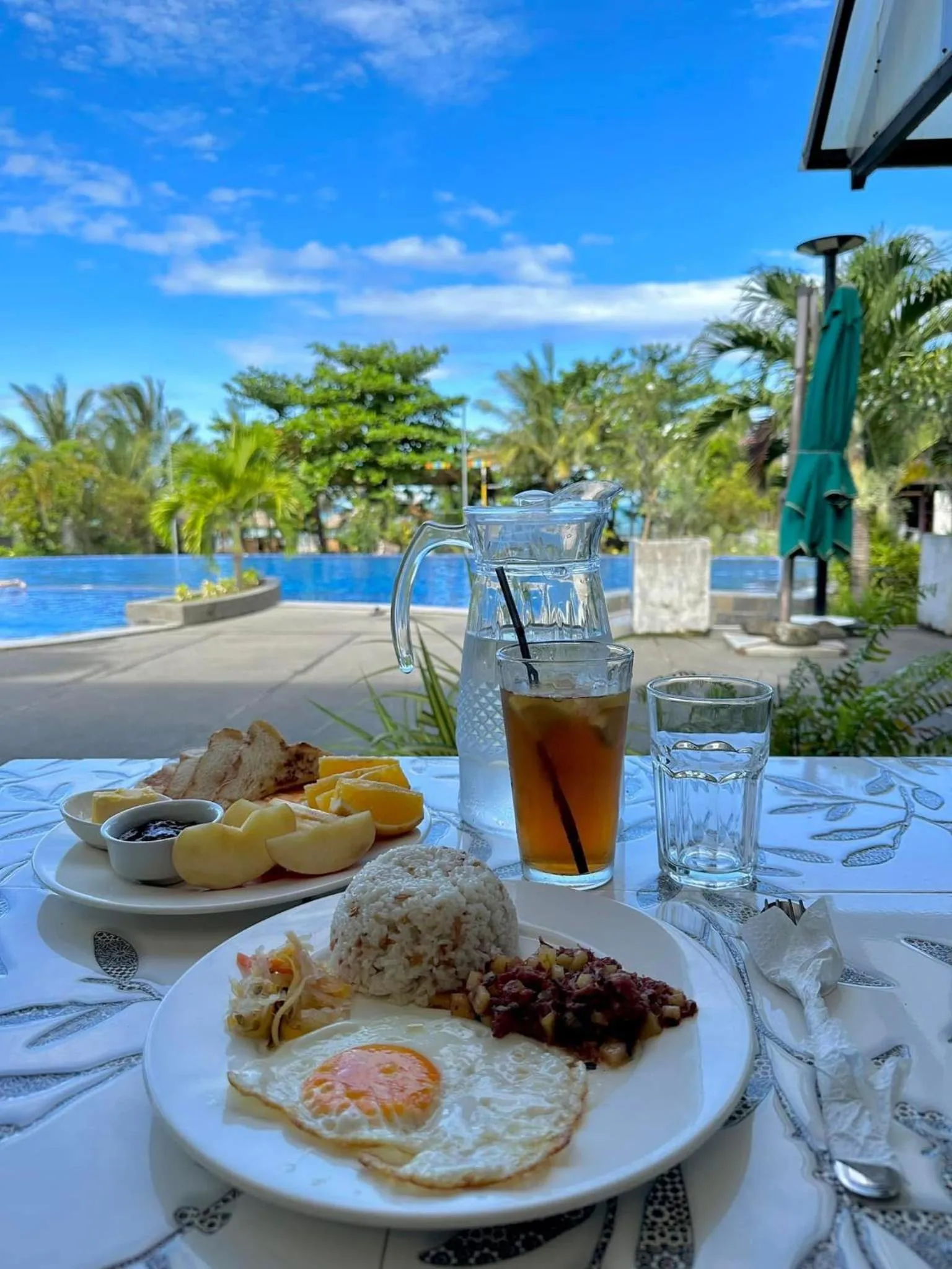 Vistapaloma beach resort