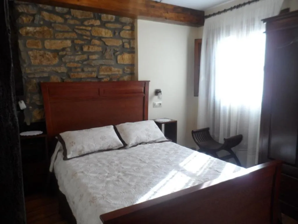 Day, Bed in Apartamentos Legado de Santillana
