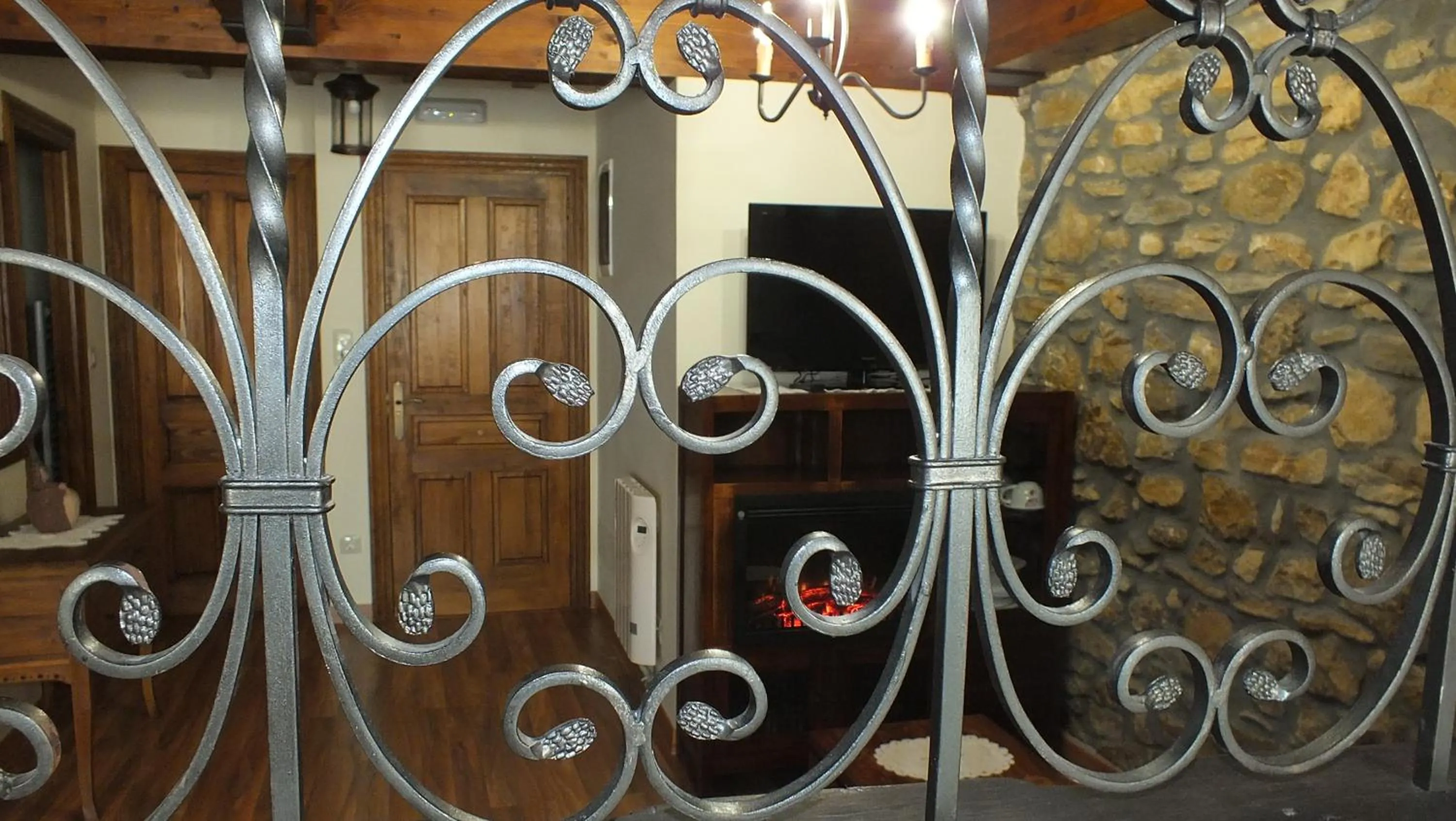 Decorative detail in Apartamentos Legado de Santillana