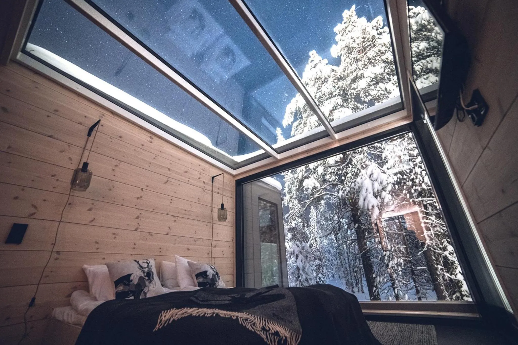 Bed in Kuuru Tunturilaakso by Kide Hotel