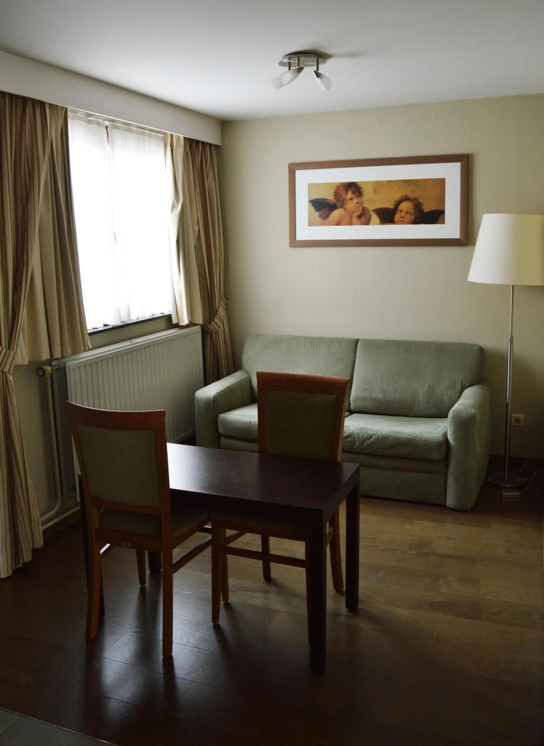 Seating area in Hotel De Schacht