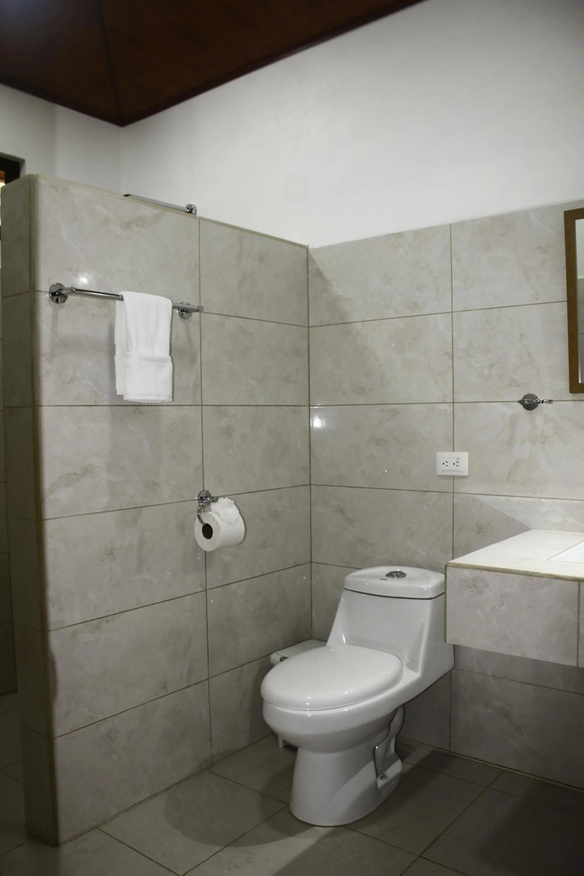 Bathroom in Cañon de la Vieja Lodge
