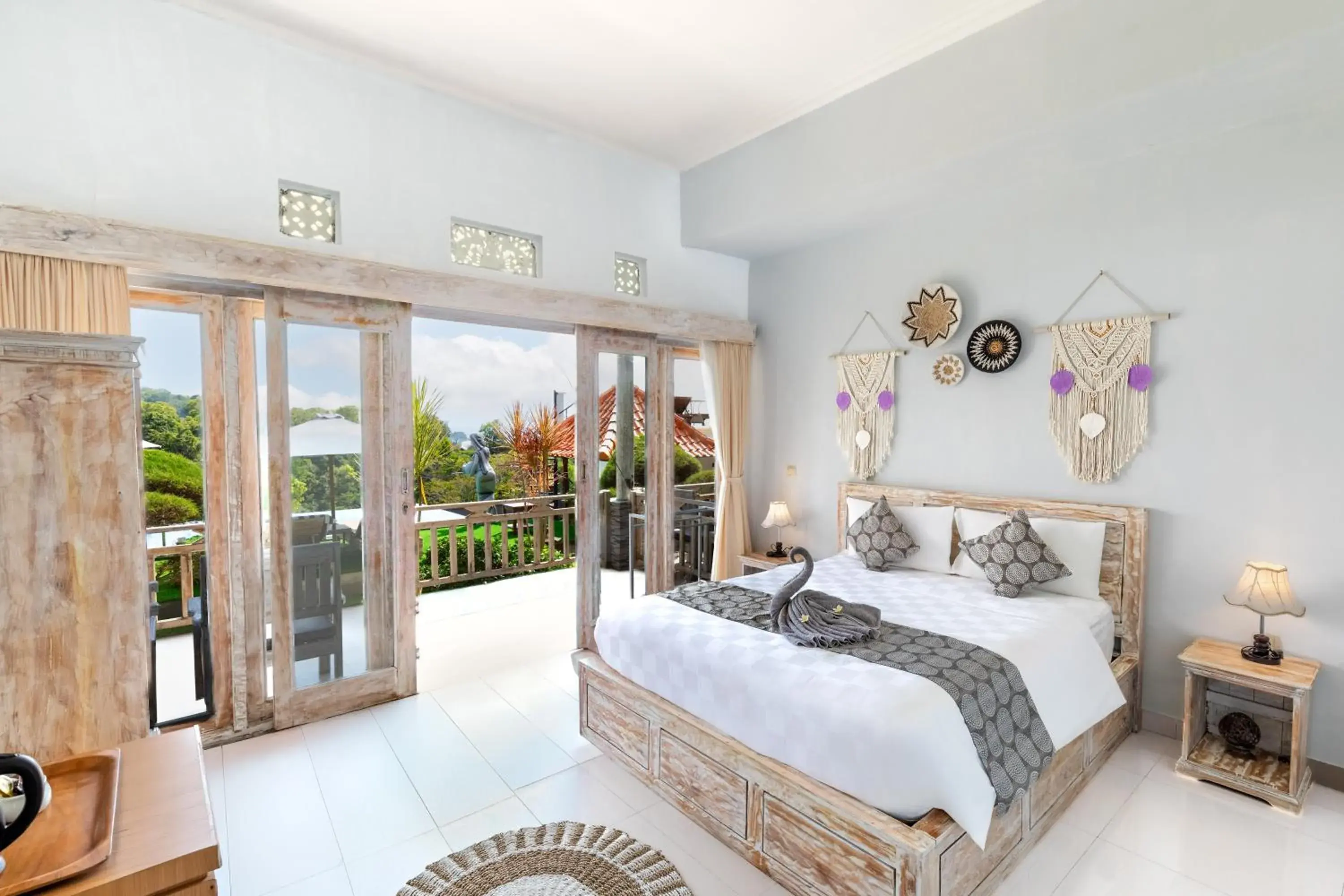 Deluxe Bungalow with Sea View in Kaylas Hill Resort Deluxe Bungalow with Sea View in Kaylas Hill Resort