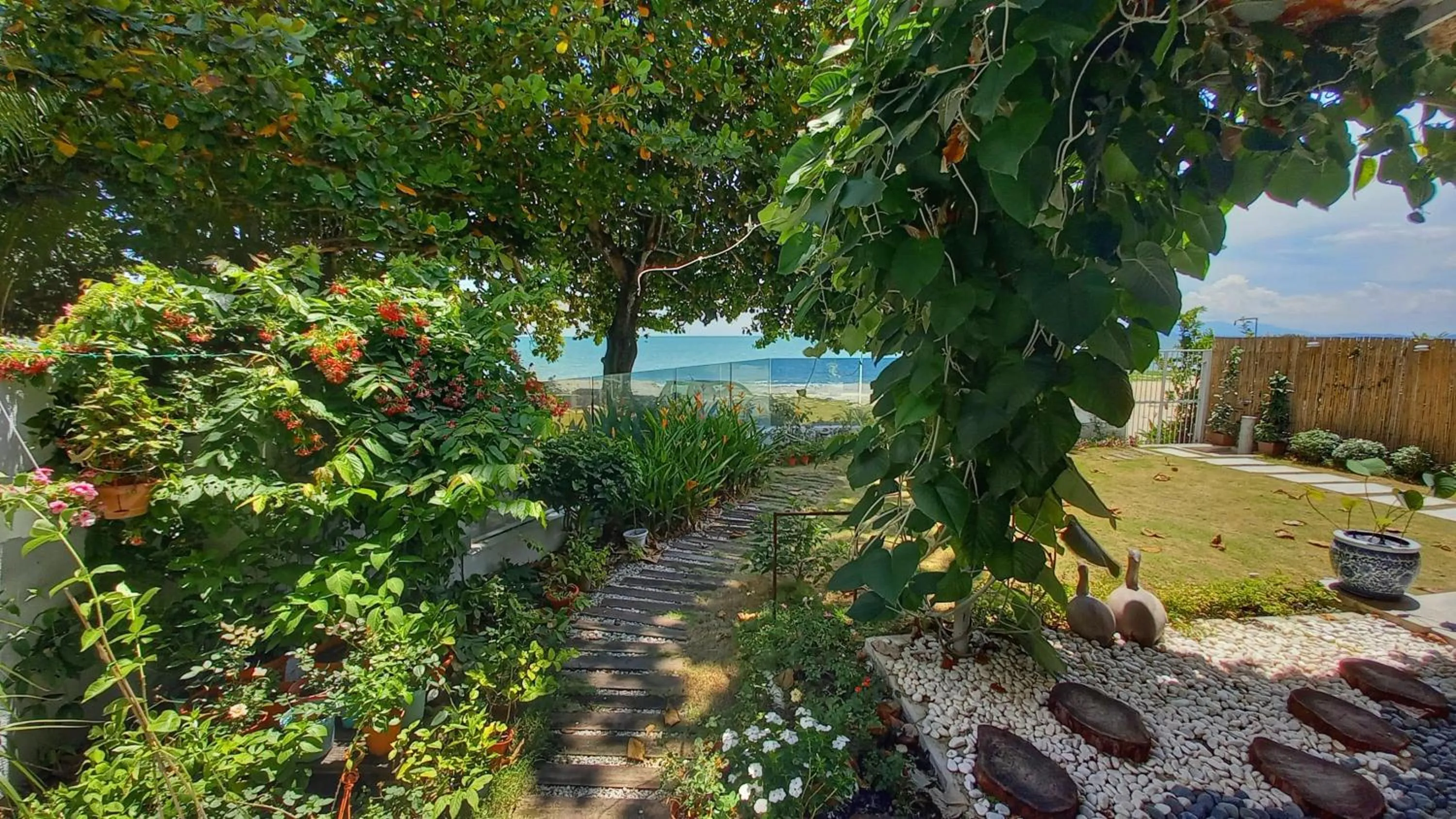 Smell rose beach garden花语海沙滩花园