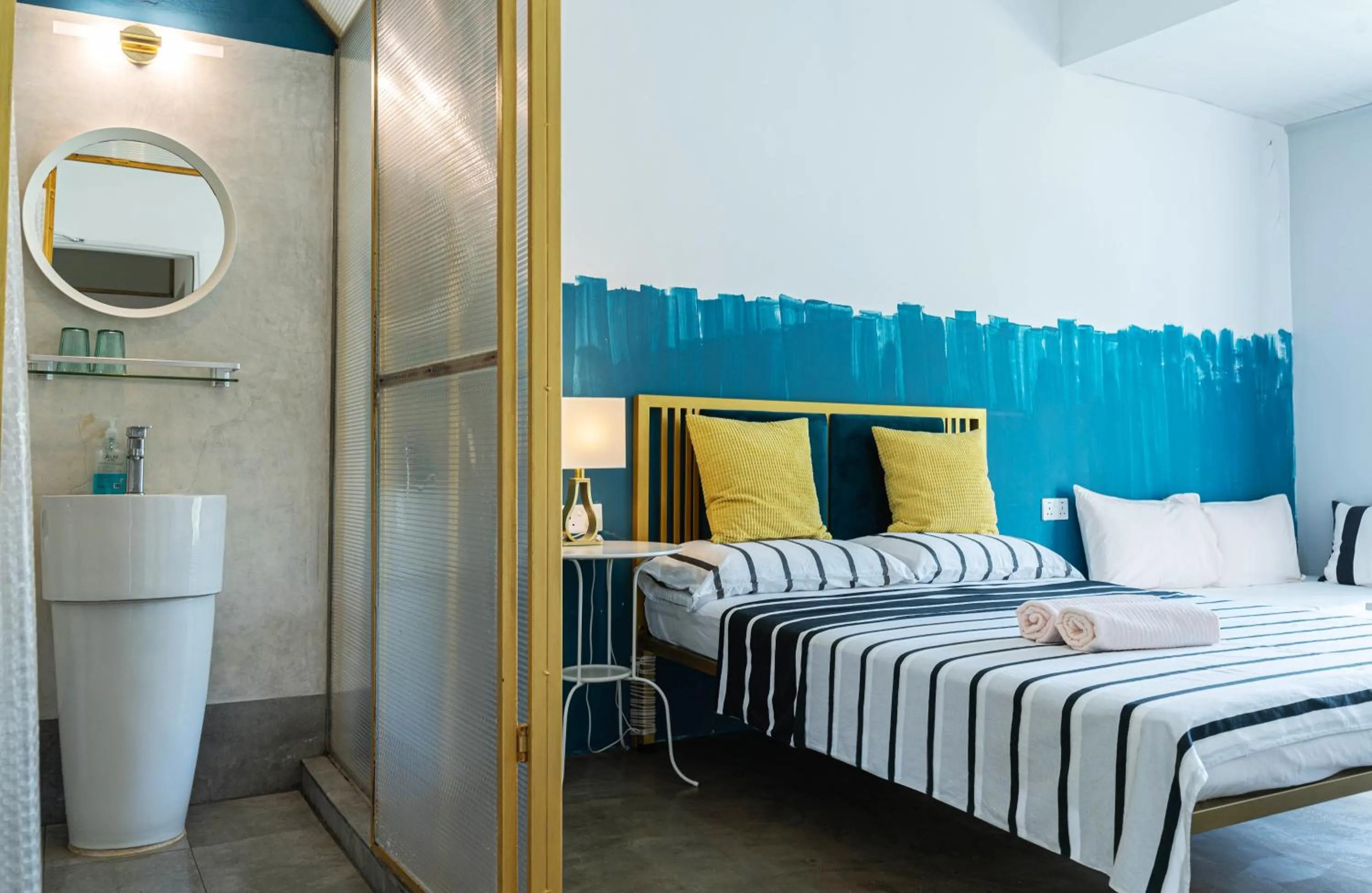 Bed in Smell rose beach garden花语海沙滩花园