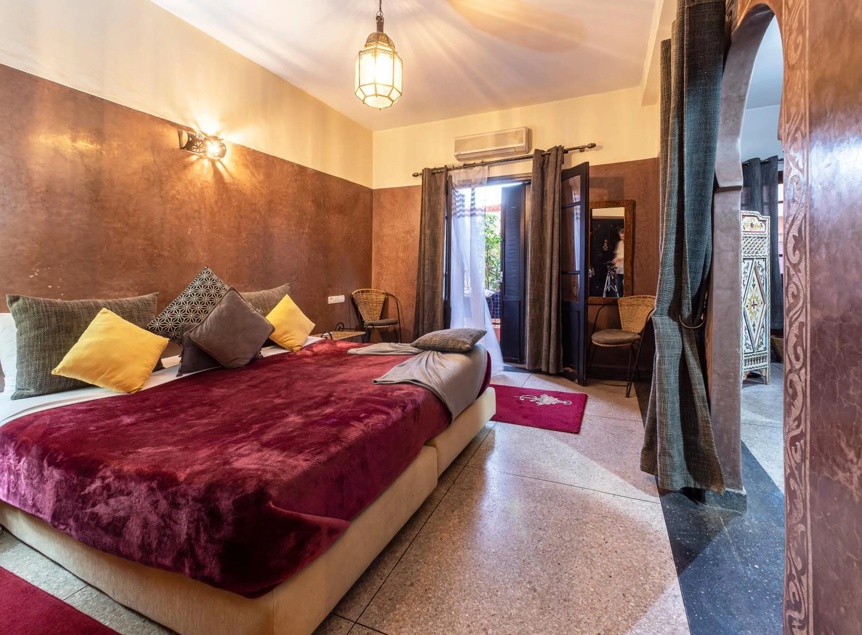 Bed in Villa Soraya Hammam & Jacuzzi