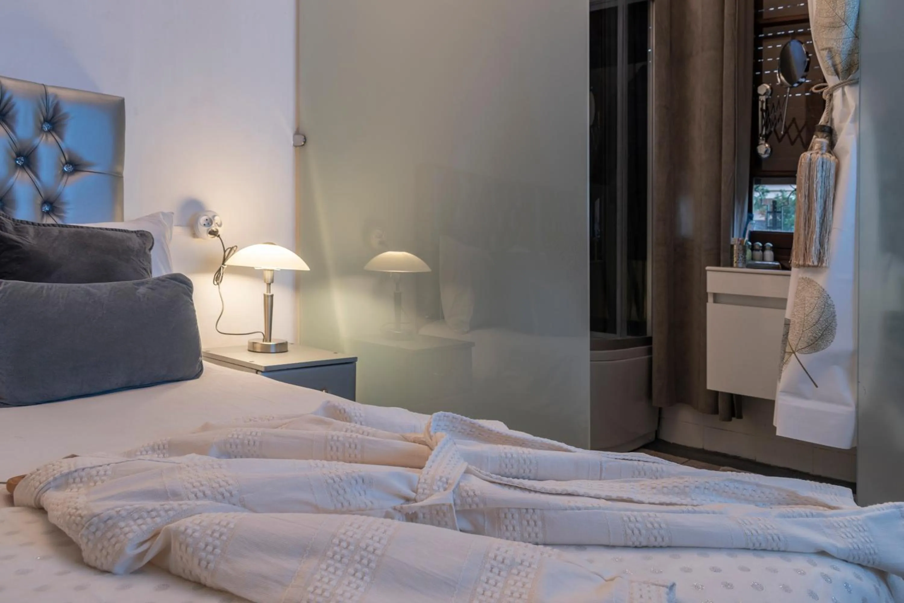 Bed in Villa Soraya Hammam & Jacuzzi