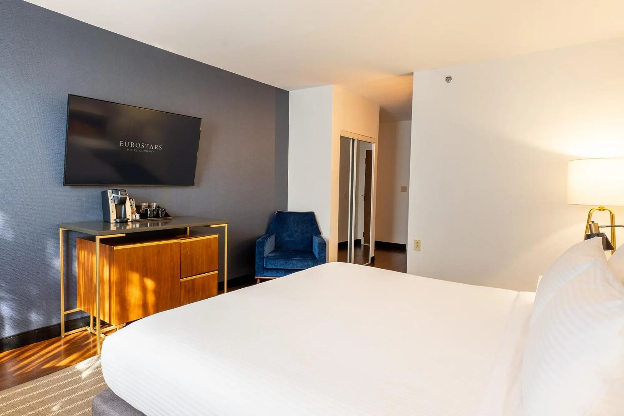 Bedroom, Bed in Eurostars St Gregory Dupont Circle Georgetown