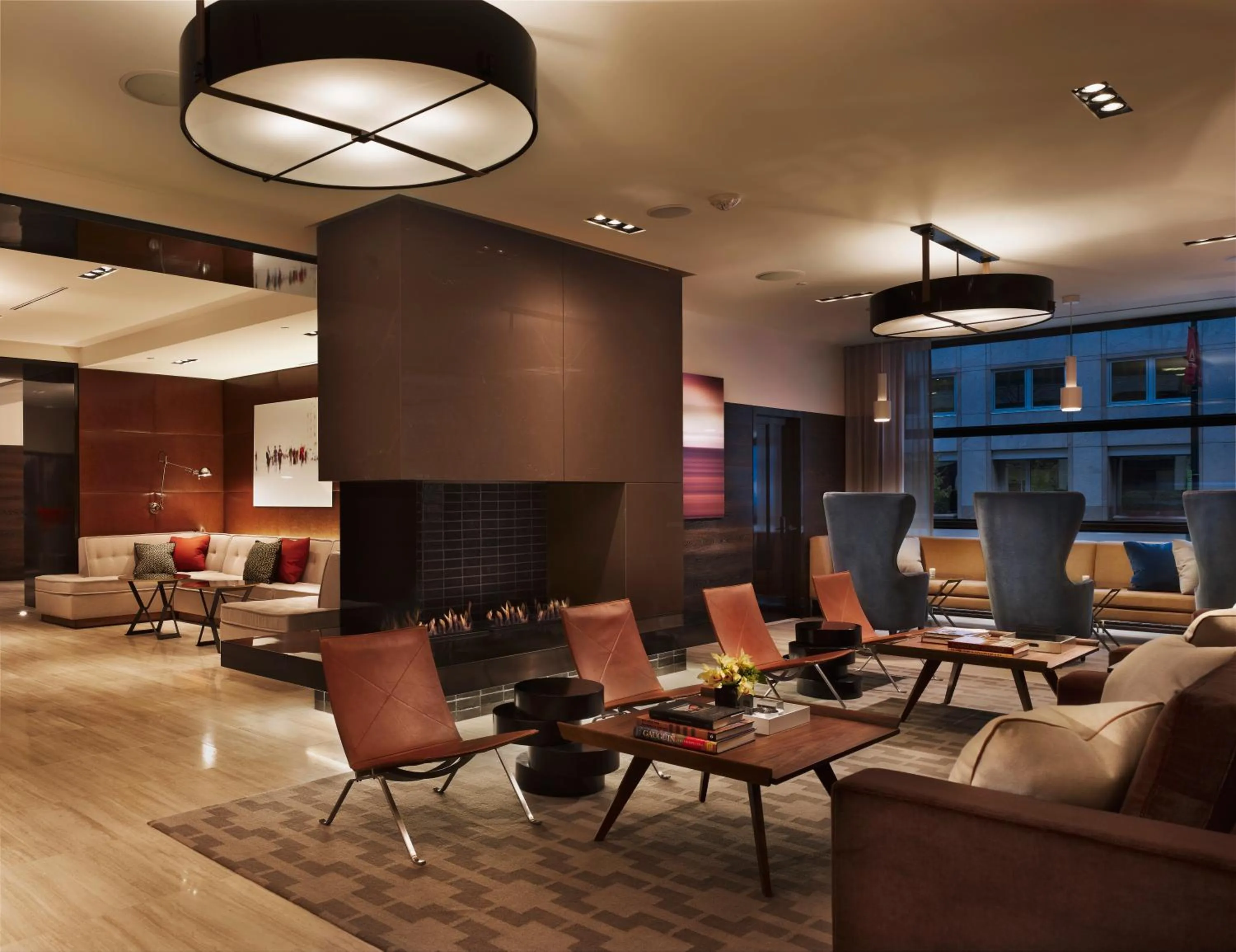 Lounge or bar in AKA White House