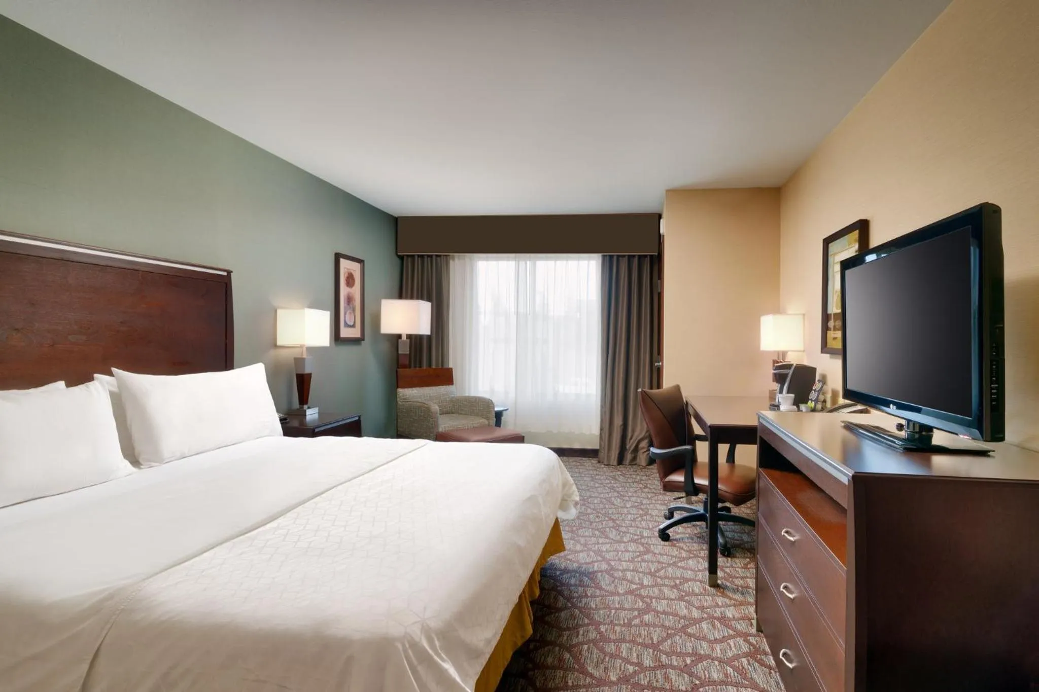 Photo of the whole room, Bed in Holiday Inn Express Hotel & Suites Butte by IHG