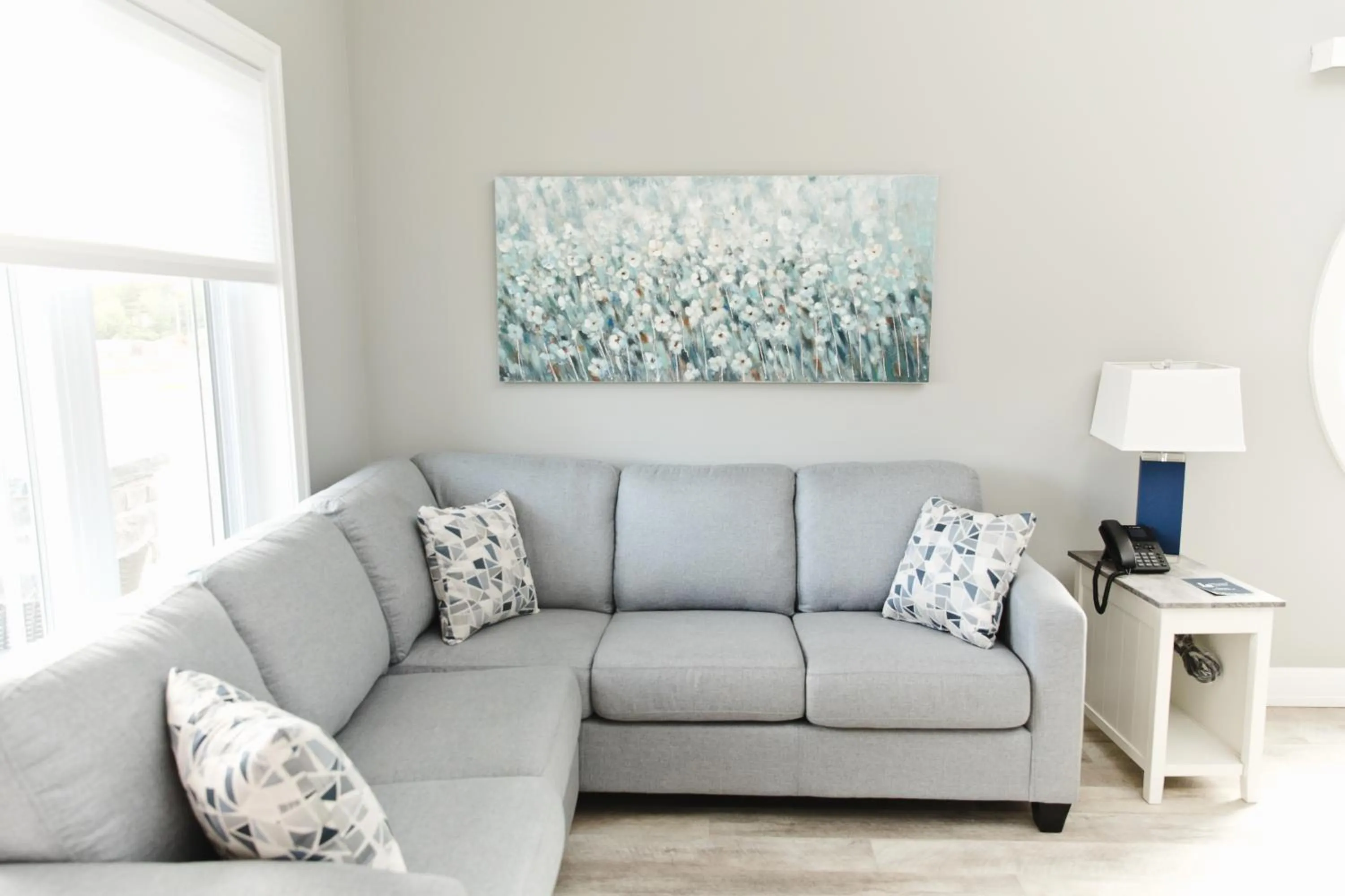 Living room in The Lakes at Ben Eoin Golf Club & Resort