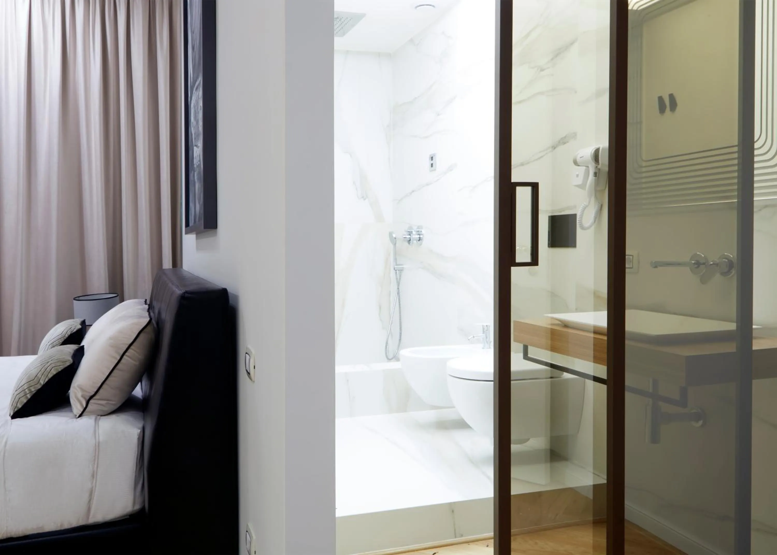 Bathroom in Casa Vittoria Napoli - Santa Lucia