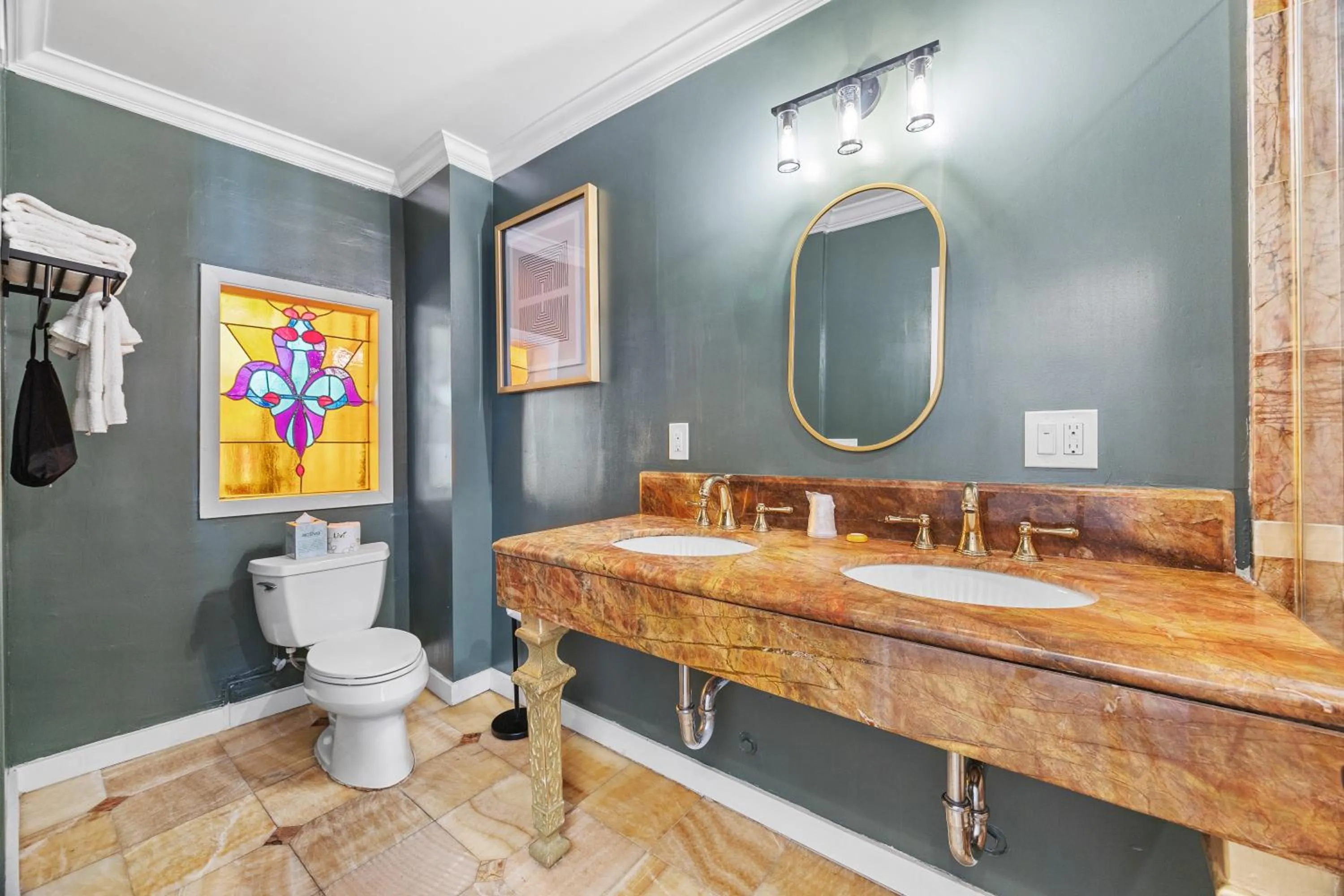 Bathroom in Nob Hill Hotel