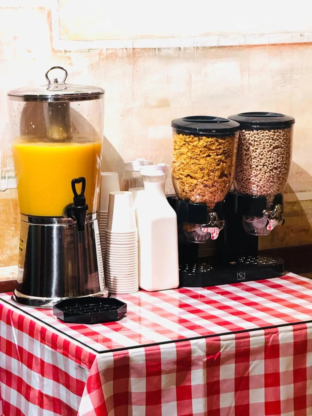 Continental breakfast in Nob Hill Hotel