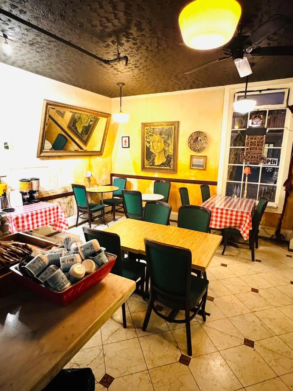 Continental breakfast in Nob Hill Hotel