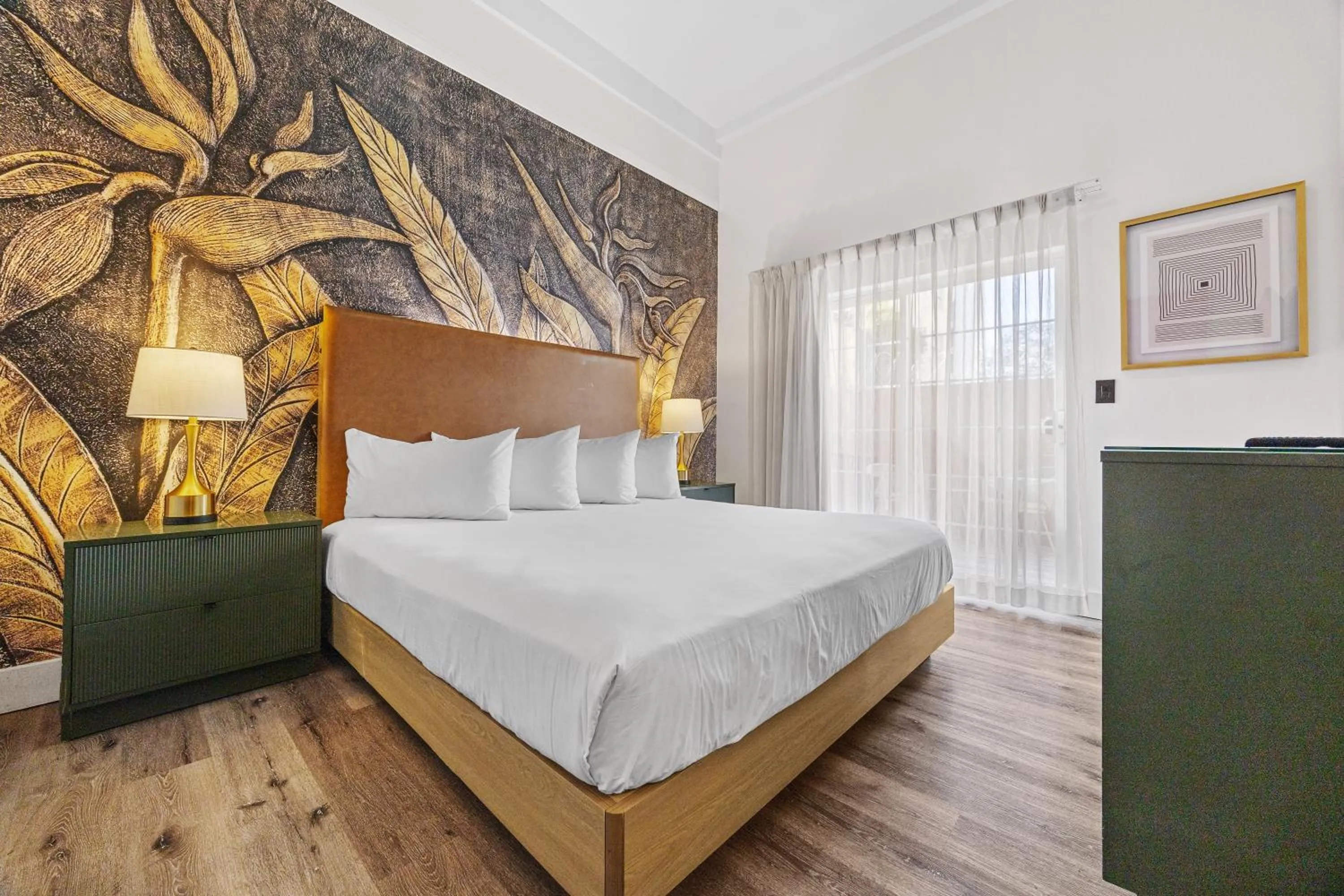 Bed in Nob Hill Hotel