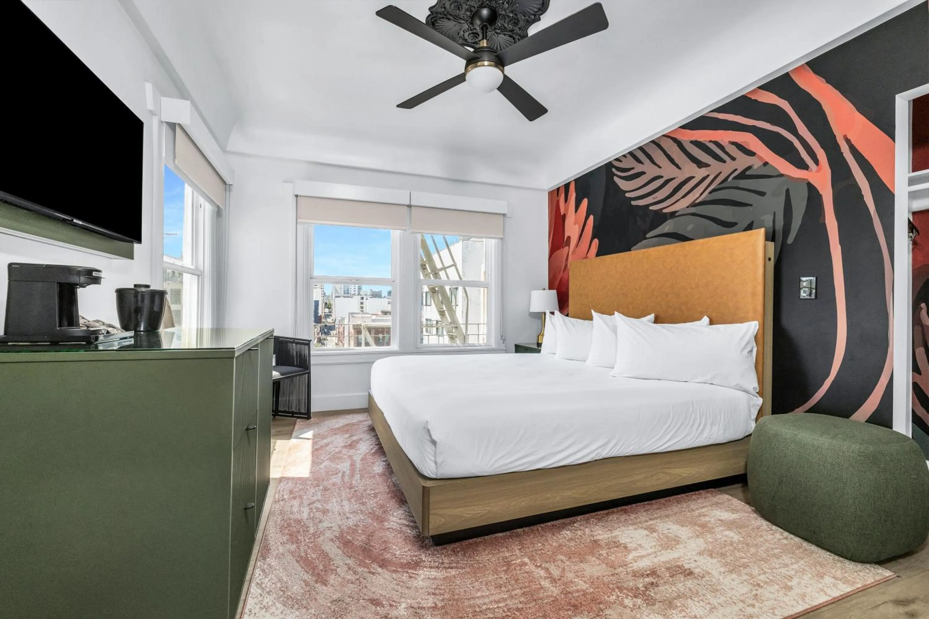 Bedroom, Bed in Nob Hill Hotel