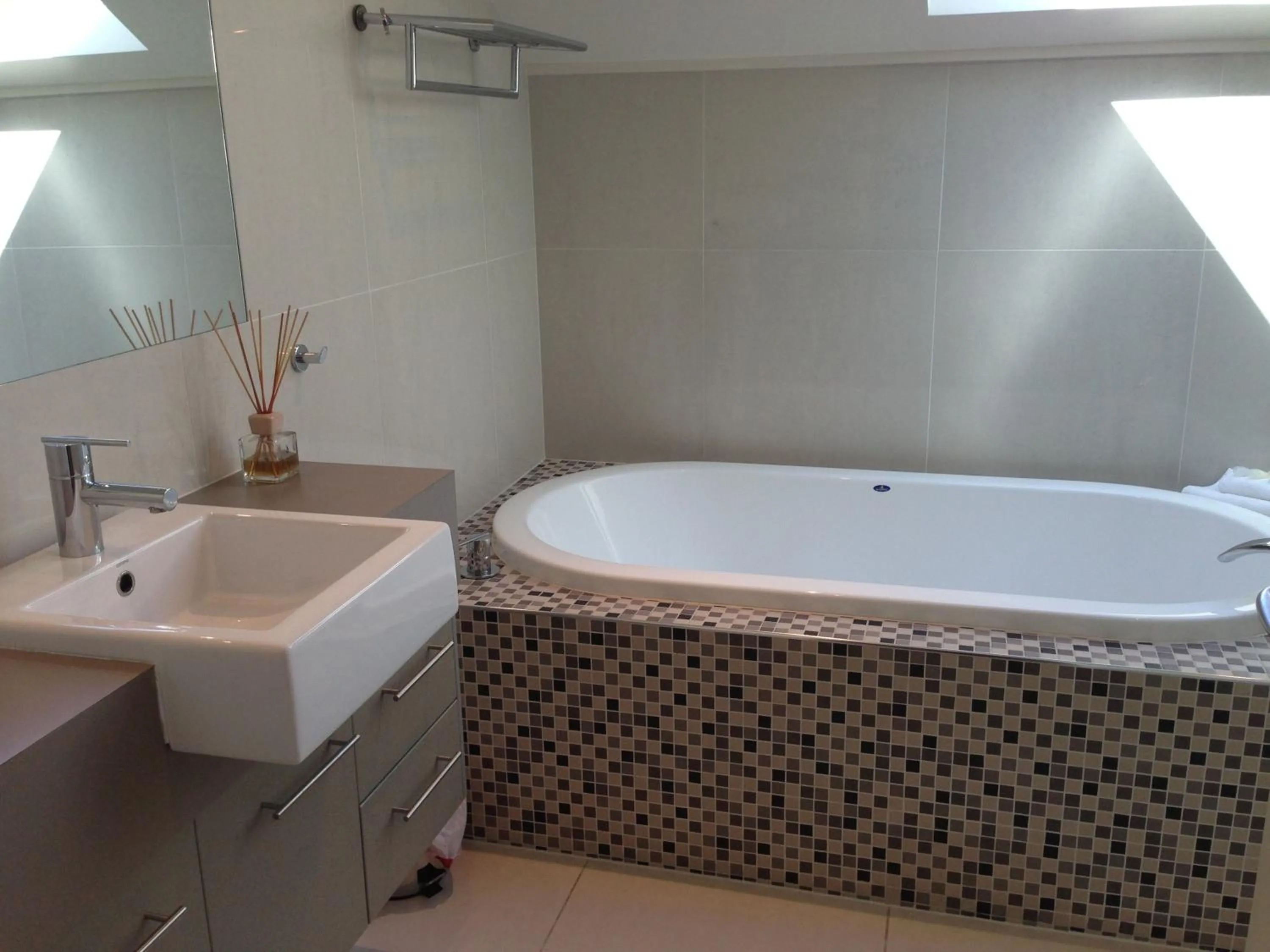 Property building in Saltwater Villas - Pet Friendly Accommodation