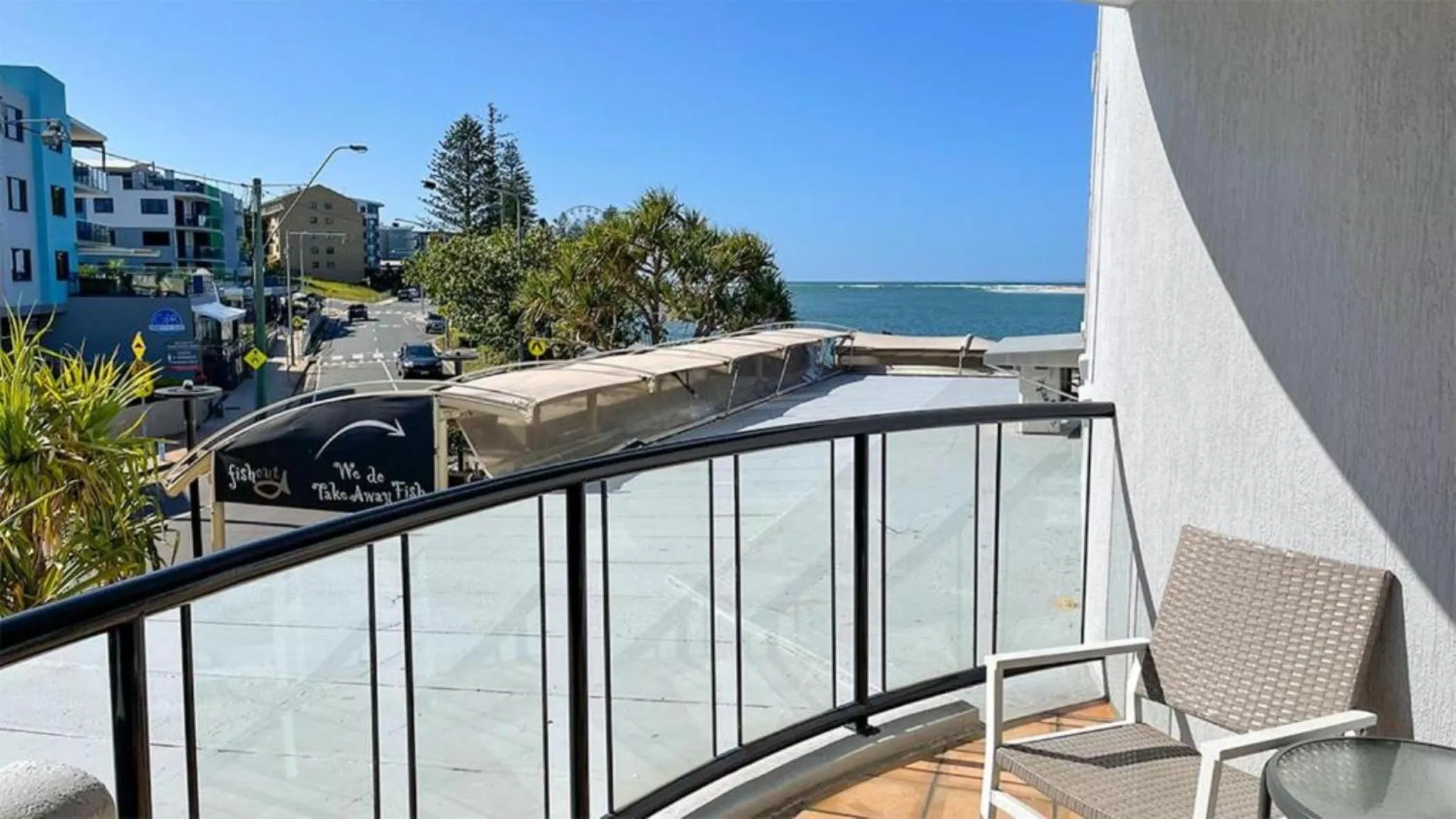 Patio in La Promenade Absolute Waterfront Apartments