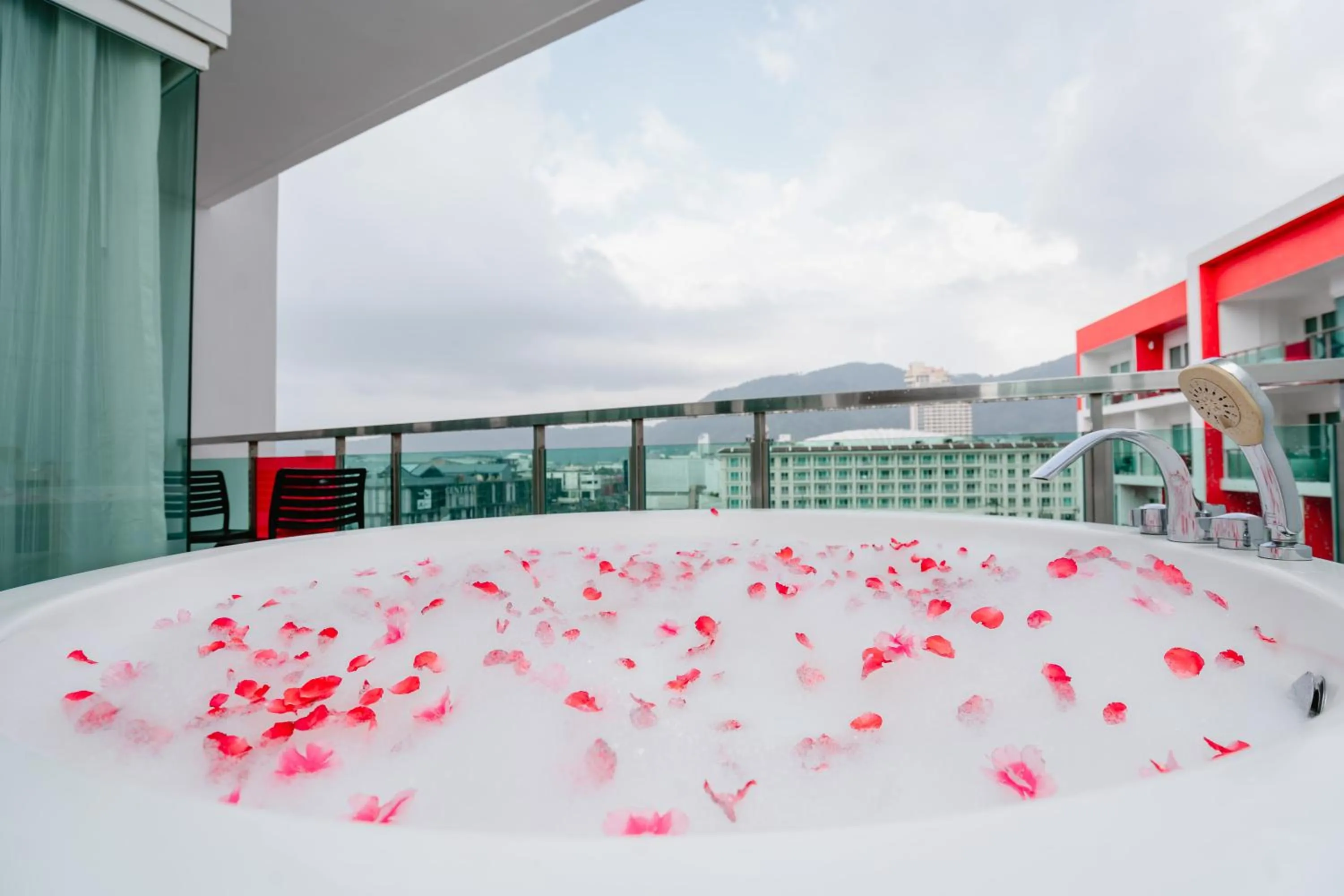 Photo of the whole room in SLEEP WITH ME HOTEL design hotel @ patong (SHA Plus+)