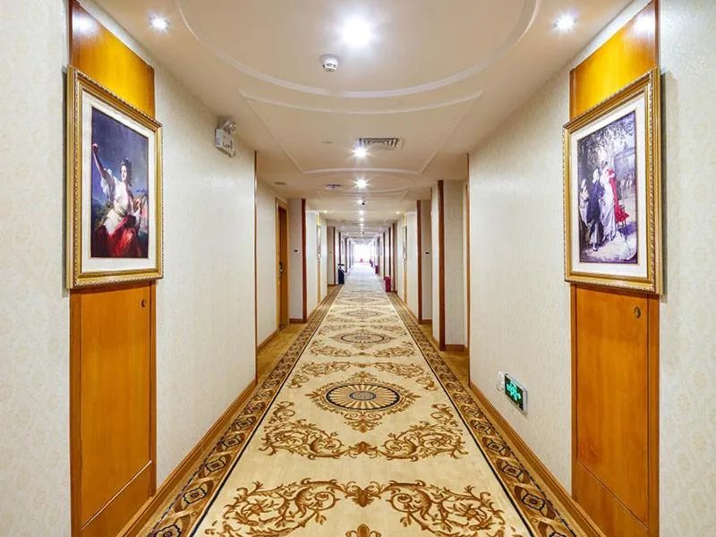 Vienna Hotel Banxuegang Road