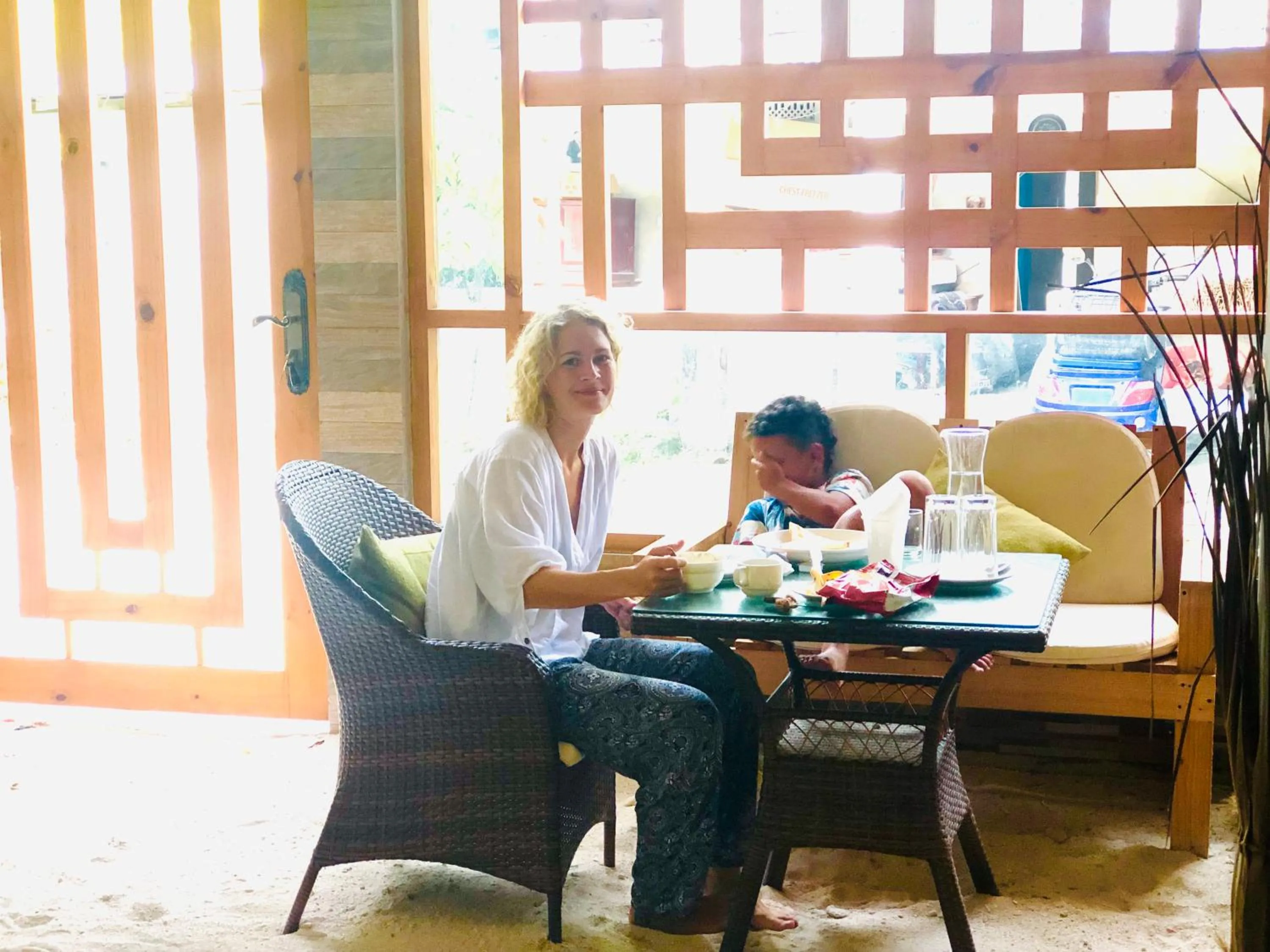 Restaurant/places to eat in White Tern Maldives