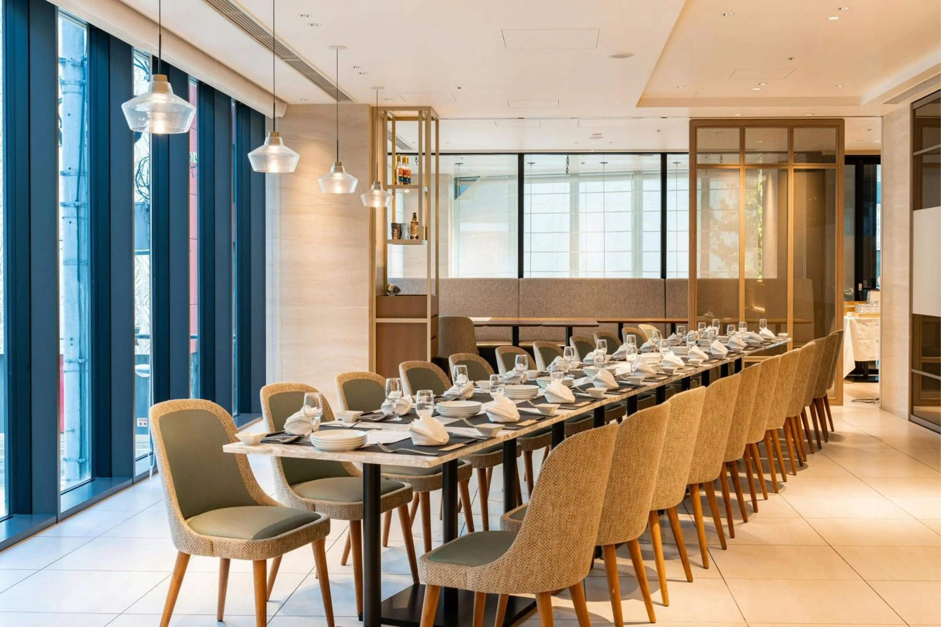 Restaurant/places to eat in Courtyard by Marriott Osaka Honmachi