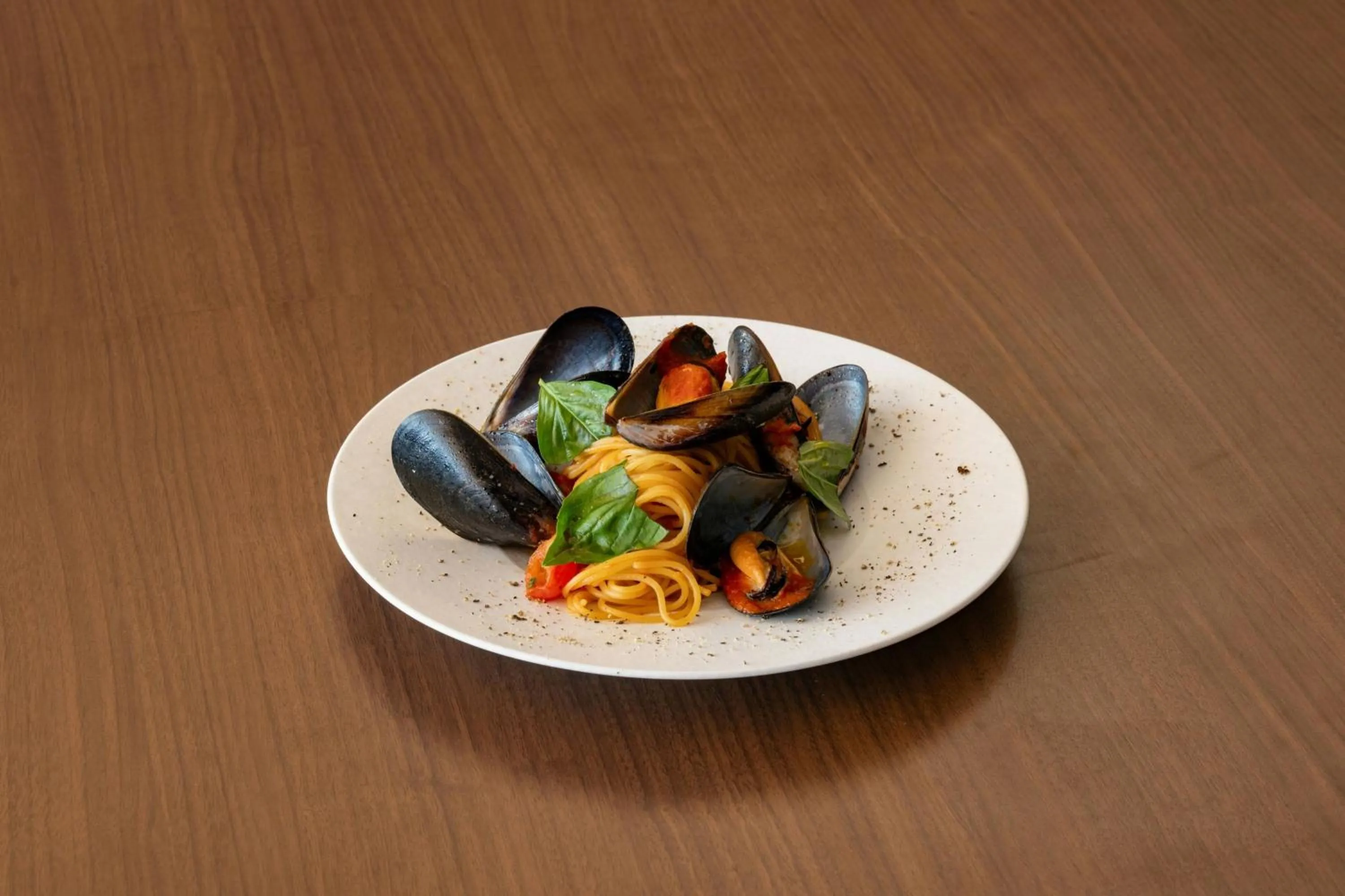 Restaurant/places to eat in Courtyard by Marriott Osaka Honmachi