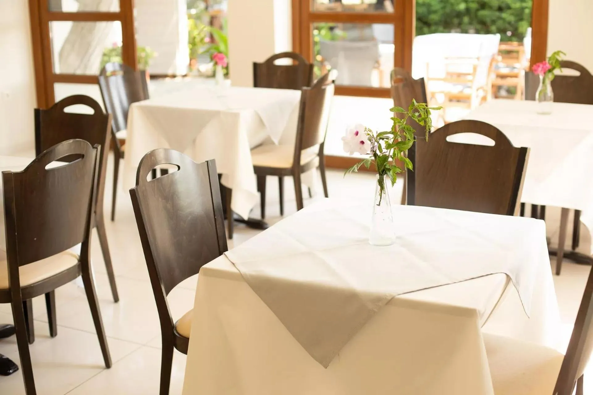 Restaurant/places to eat in Skiathos Avaton Hotel, Philian Hotels & Resorts