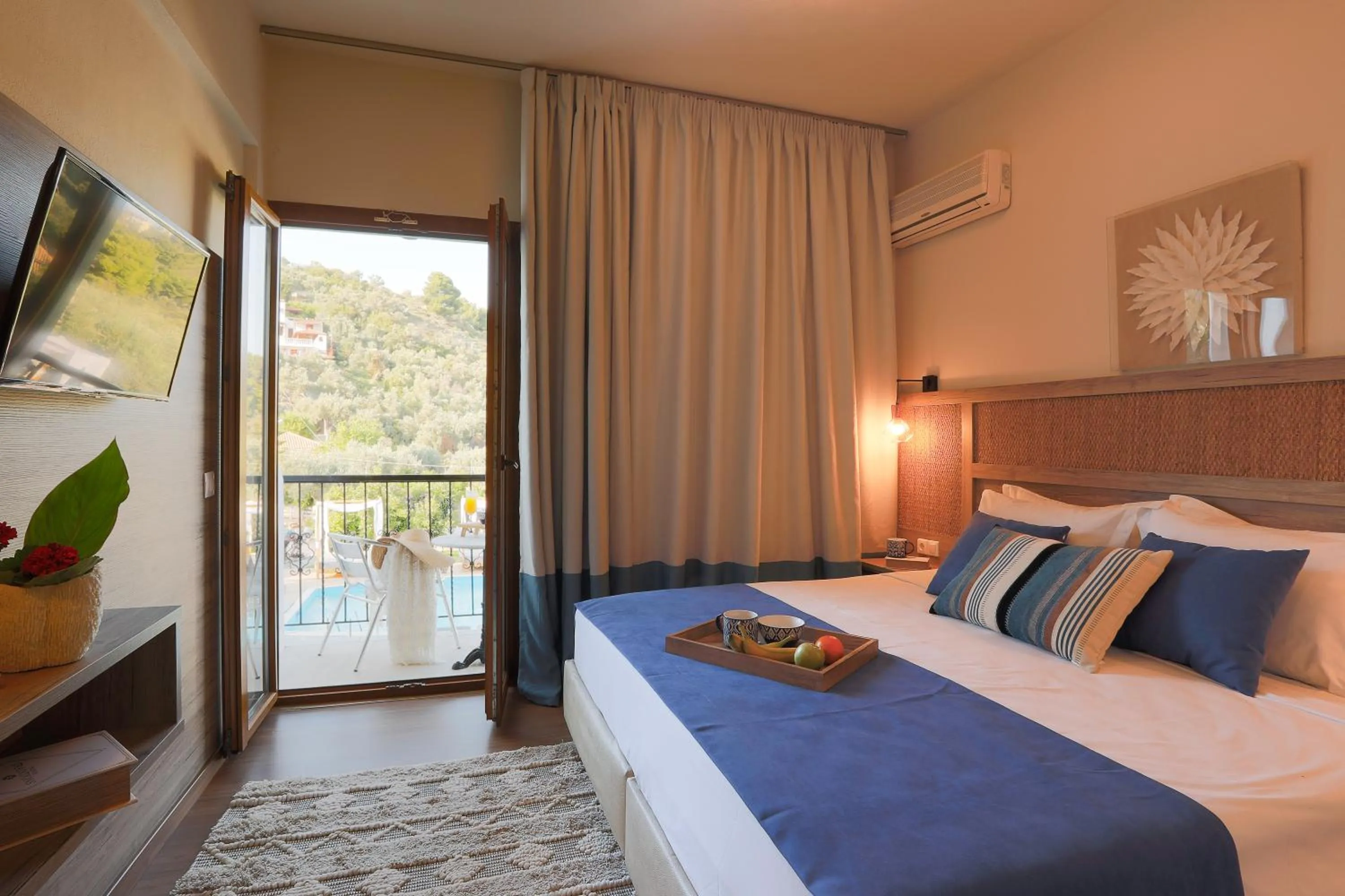 Bedroom, Bed in Skiathos Avaton Hotel, Philian Hotels & Resorts
