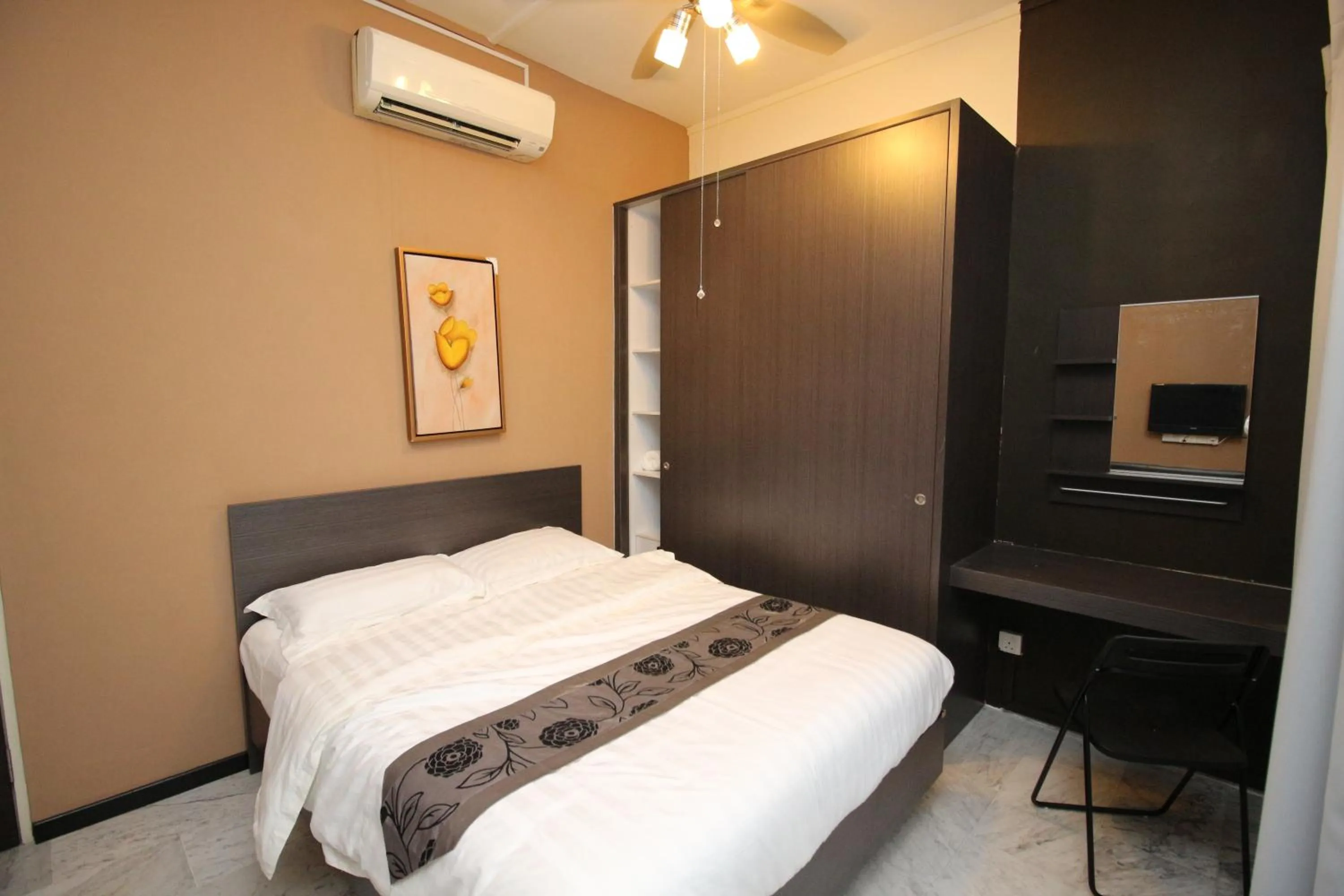 Bed in JJH Serviced Apartments near Serangoon MRT