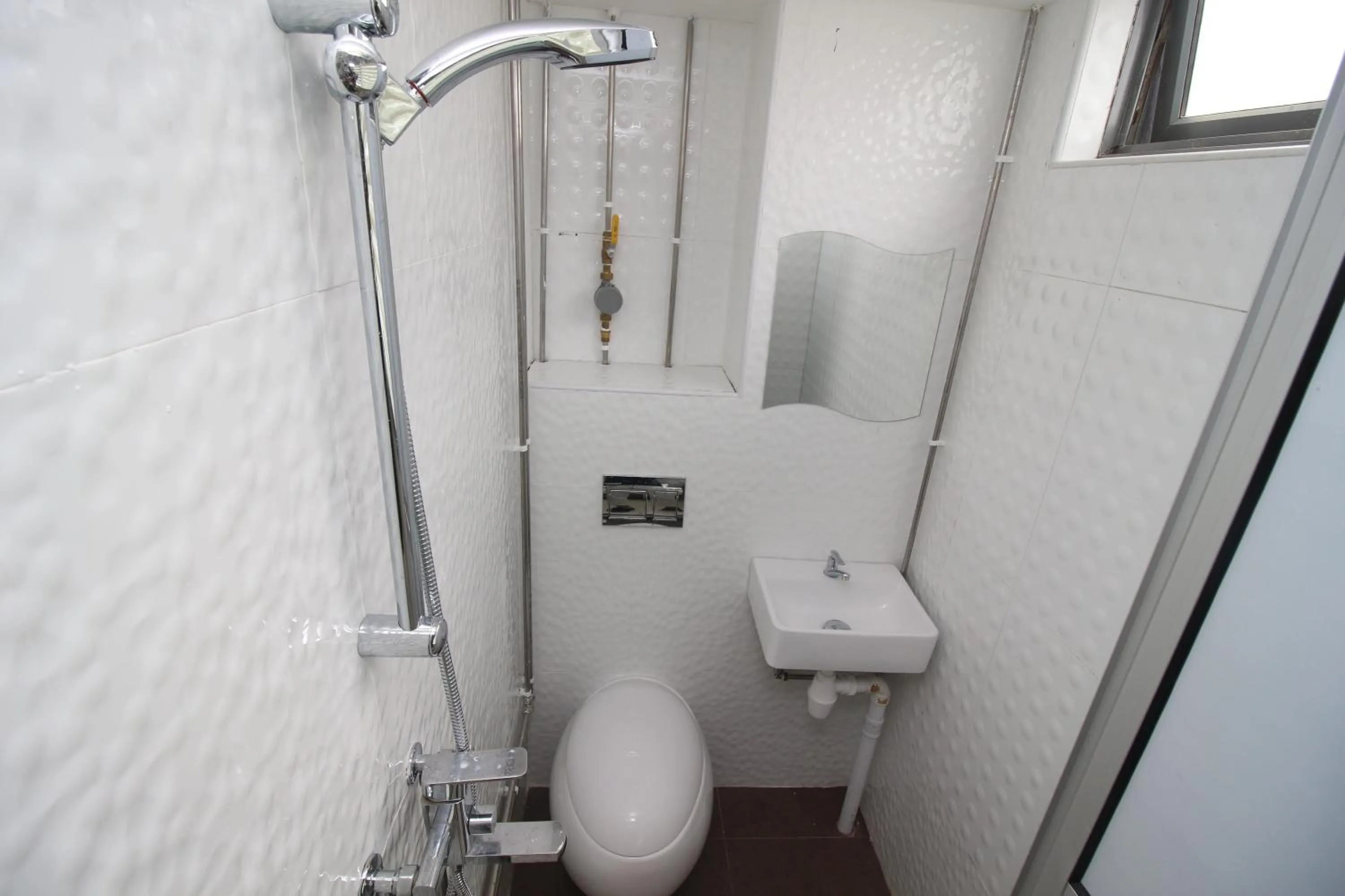 Bathroom in JJH Serviced Apartments near Serangoon MRT