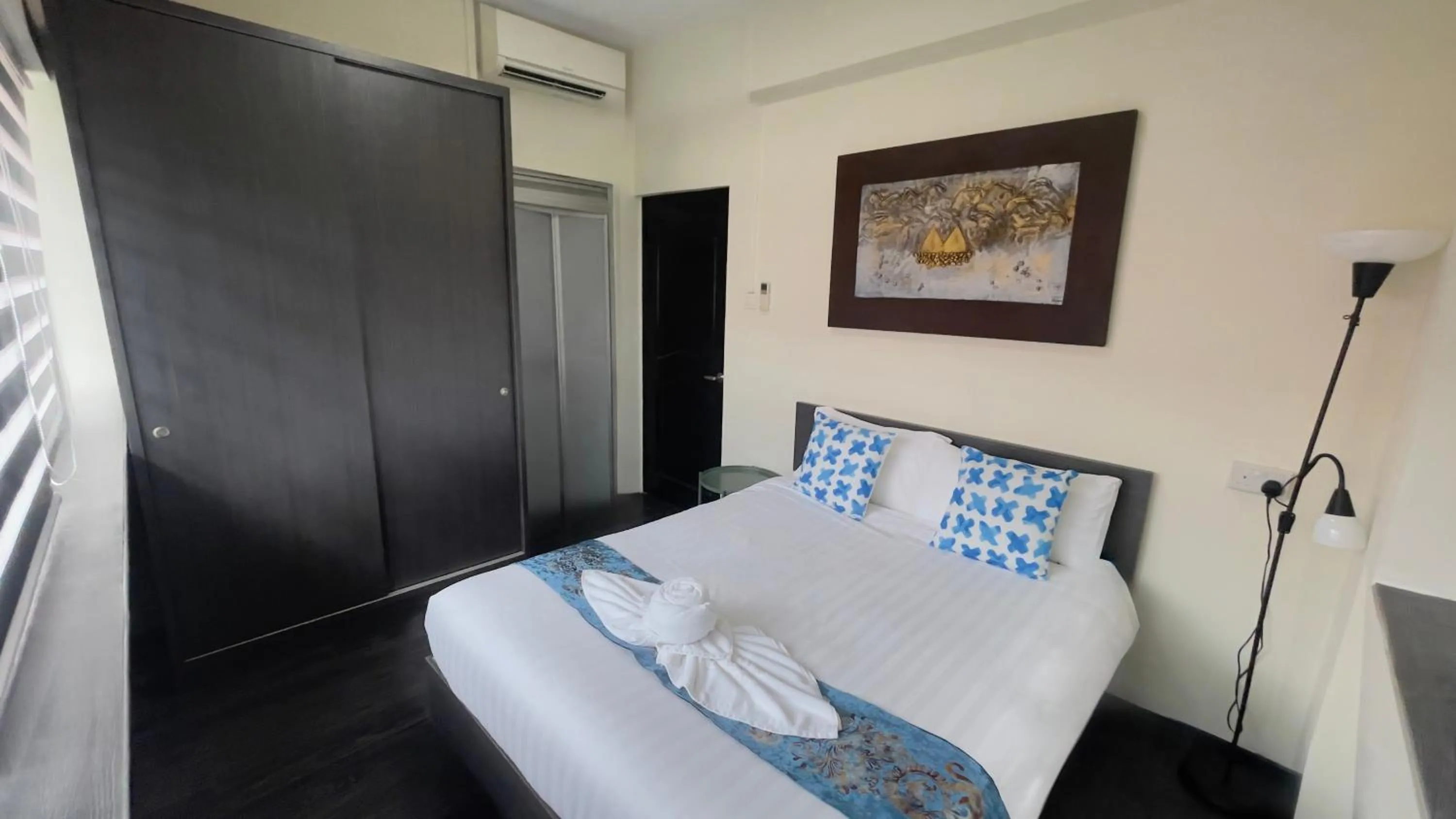Bed in JJH Serviced Apartments near Serangoon MRT