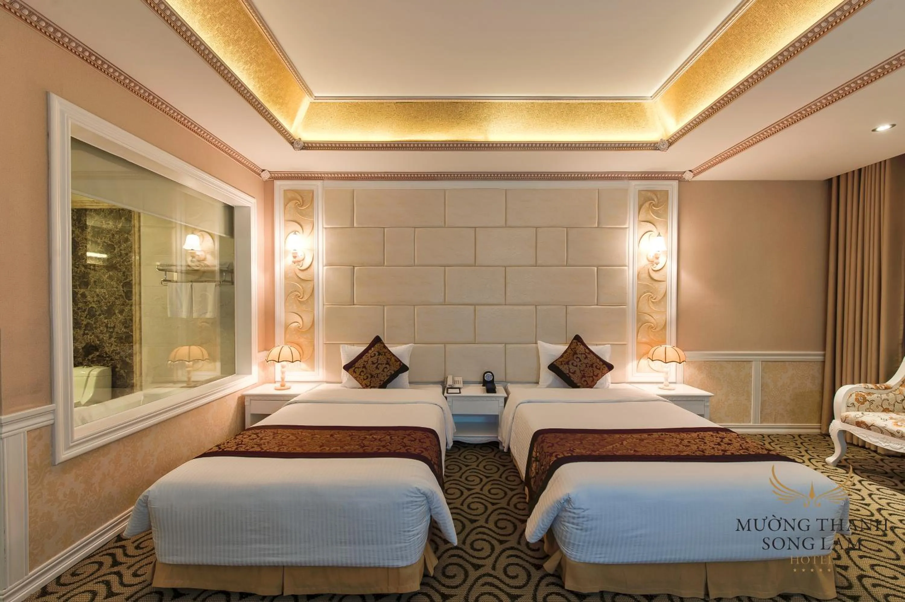 Bed in Muong Thanh Luxury Song Lam Hotel