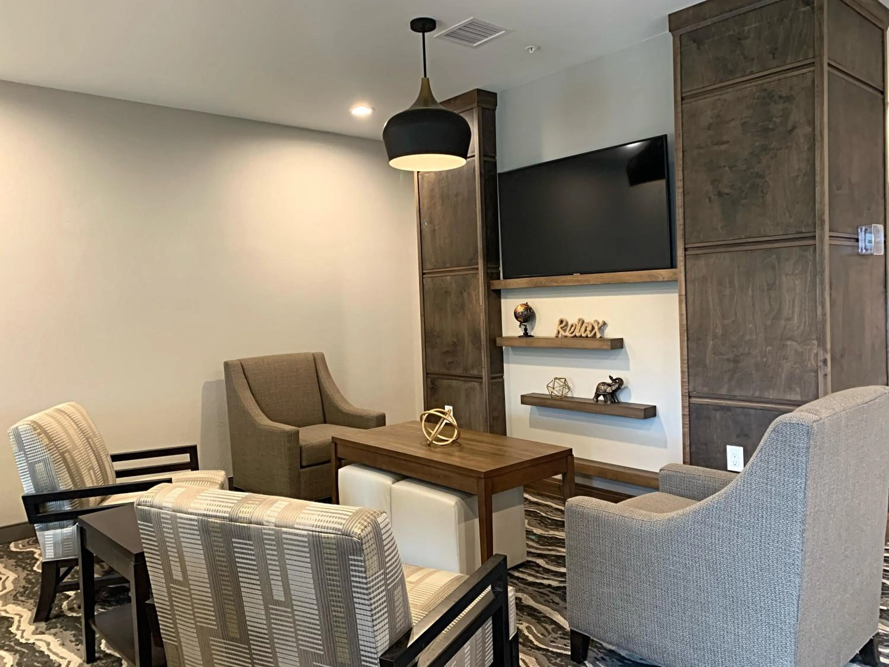 Lobby or reception in Staybridge Suites Florence - Cincinnati South by IHG