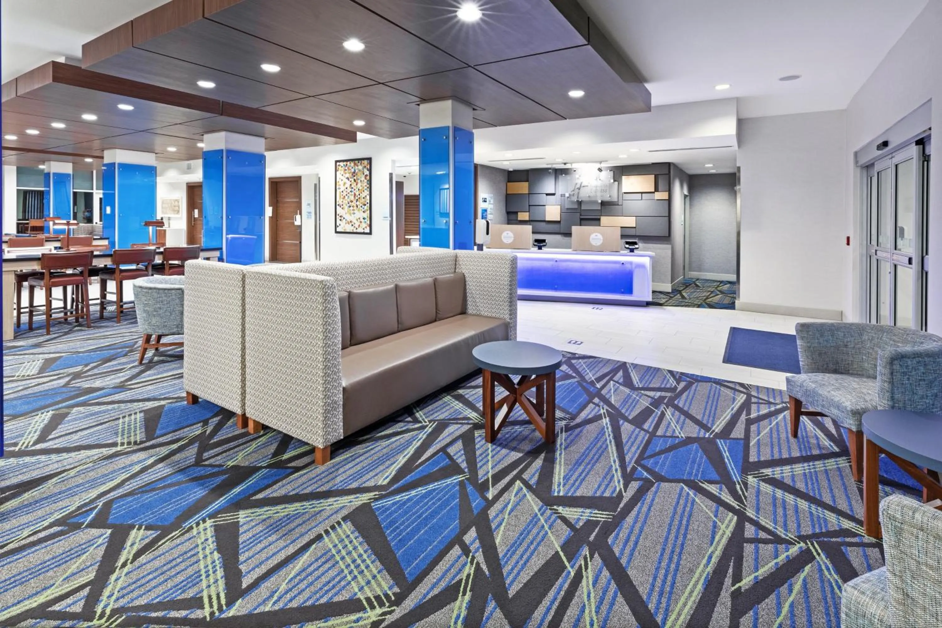Holiday Inn Express & Suites - Denton - Sanger by IHG